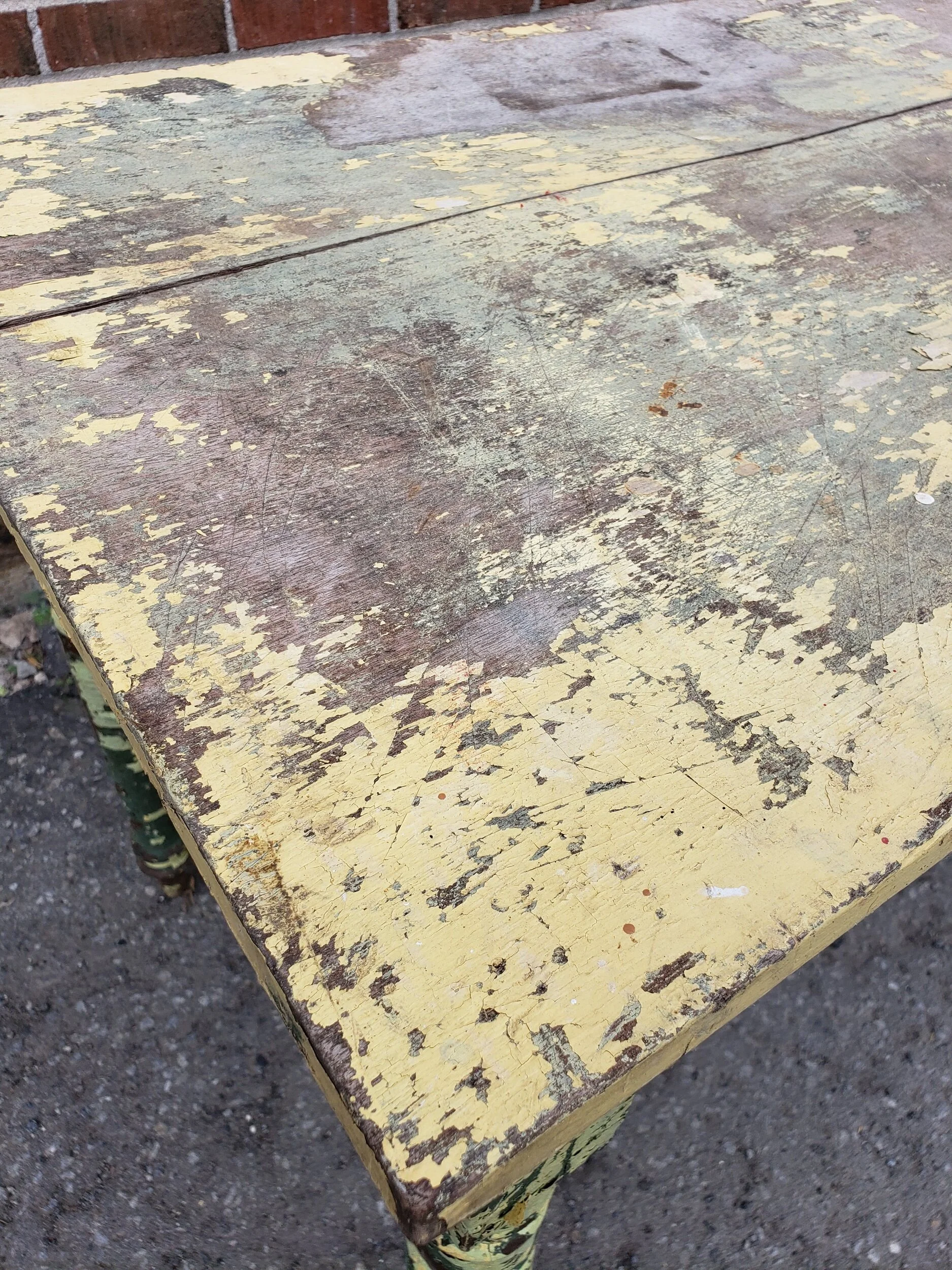 FAE19495-A095-4FE9-BFA9-5610CAA2EABE