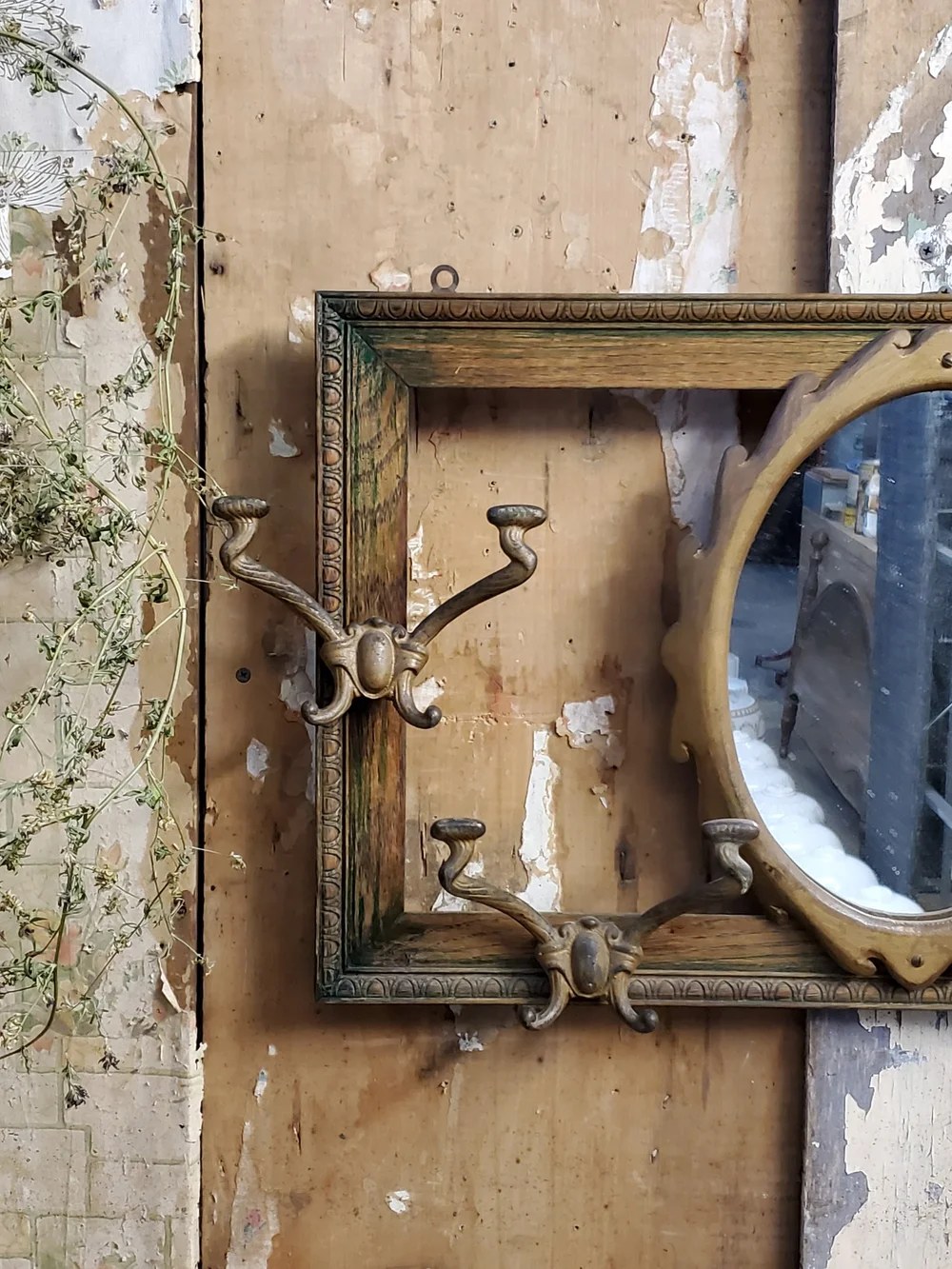Ancienne Patère Murale – Bois Et Fonte – Portemanteau Vintage