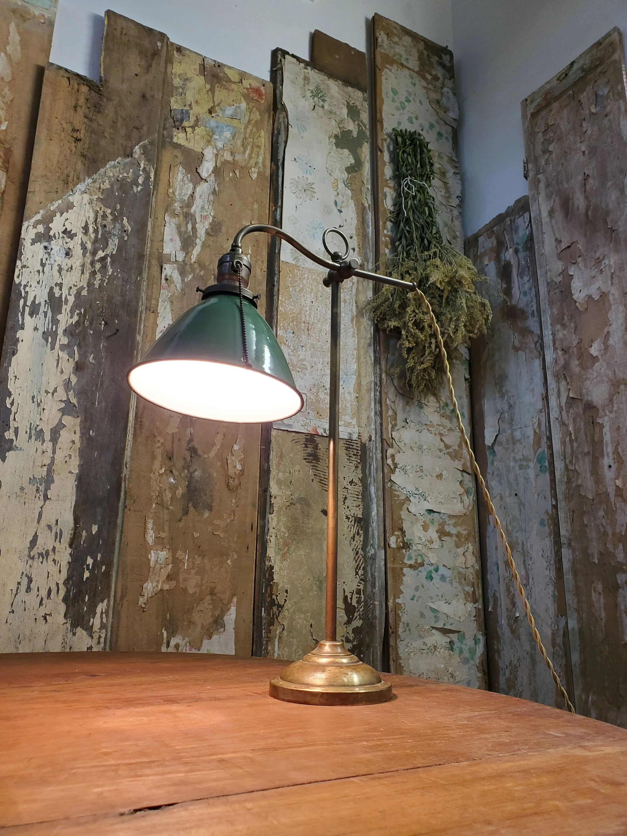 Lampe de bureau en laiton FARIES antique