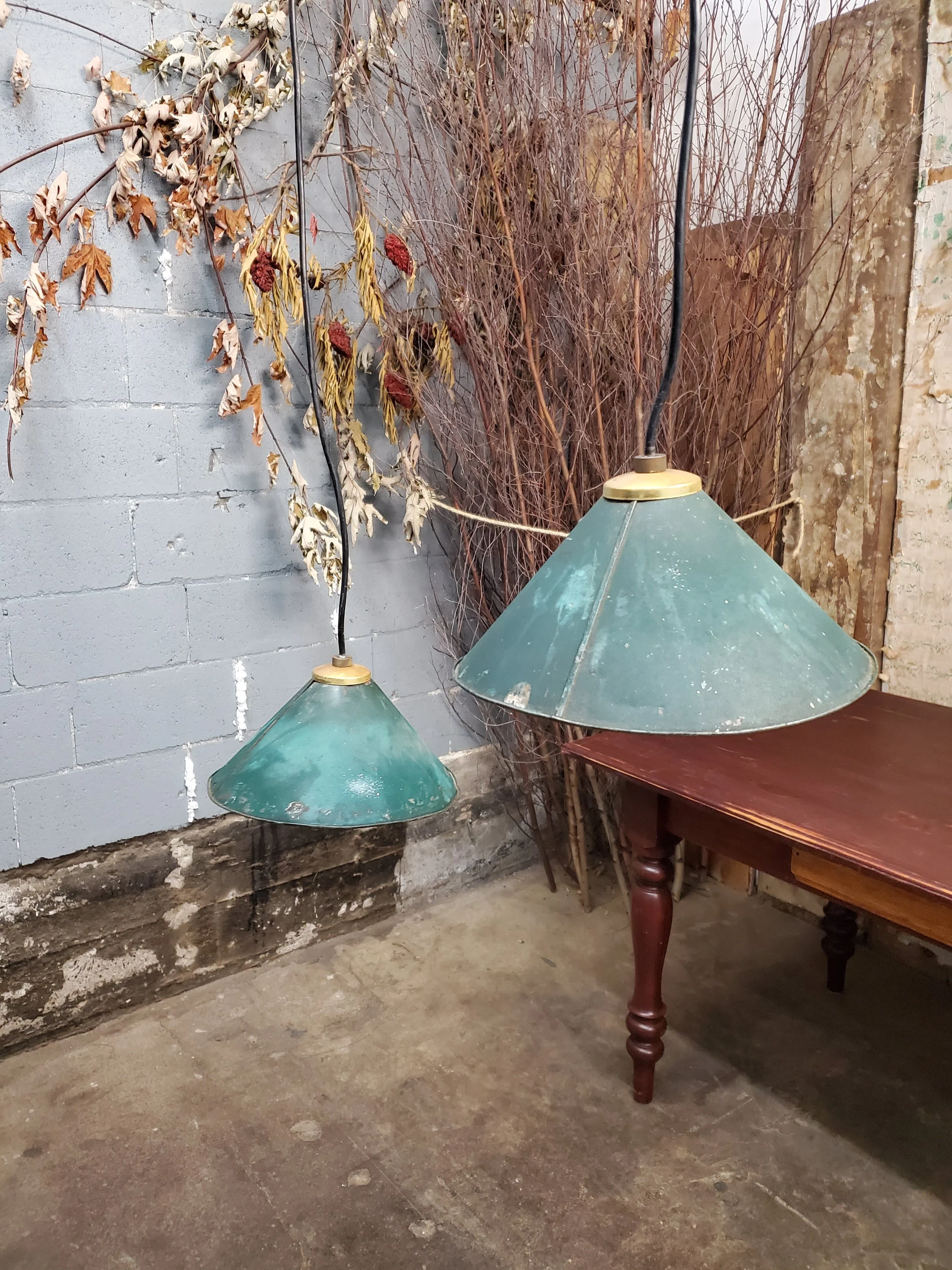 Suspension en métal china hat couleur vert antique L 3055