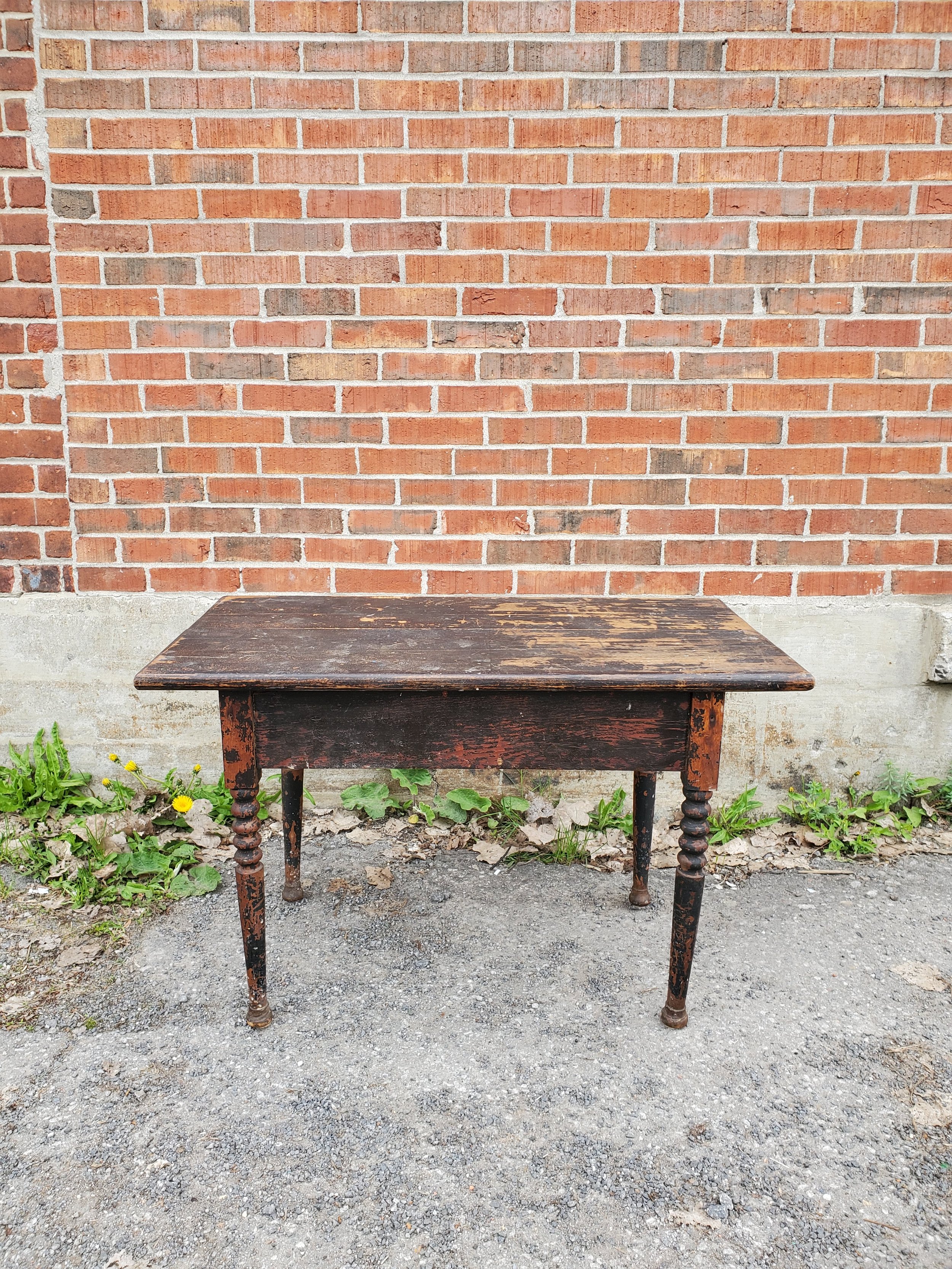 Table d'appoint en bois country antique M 1747