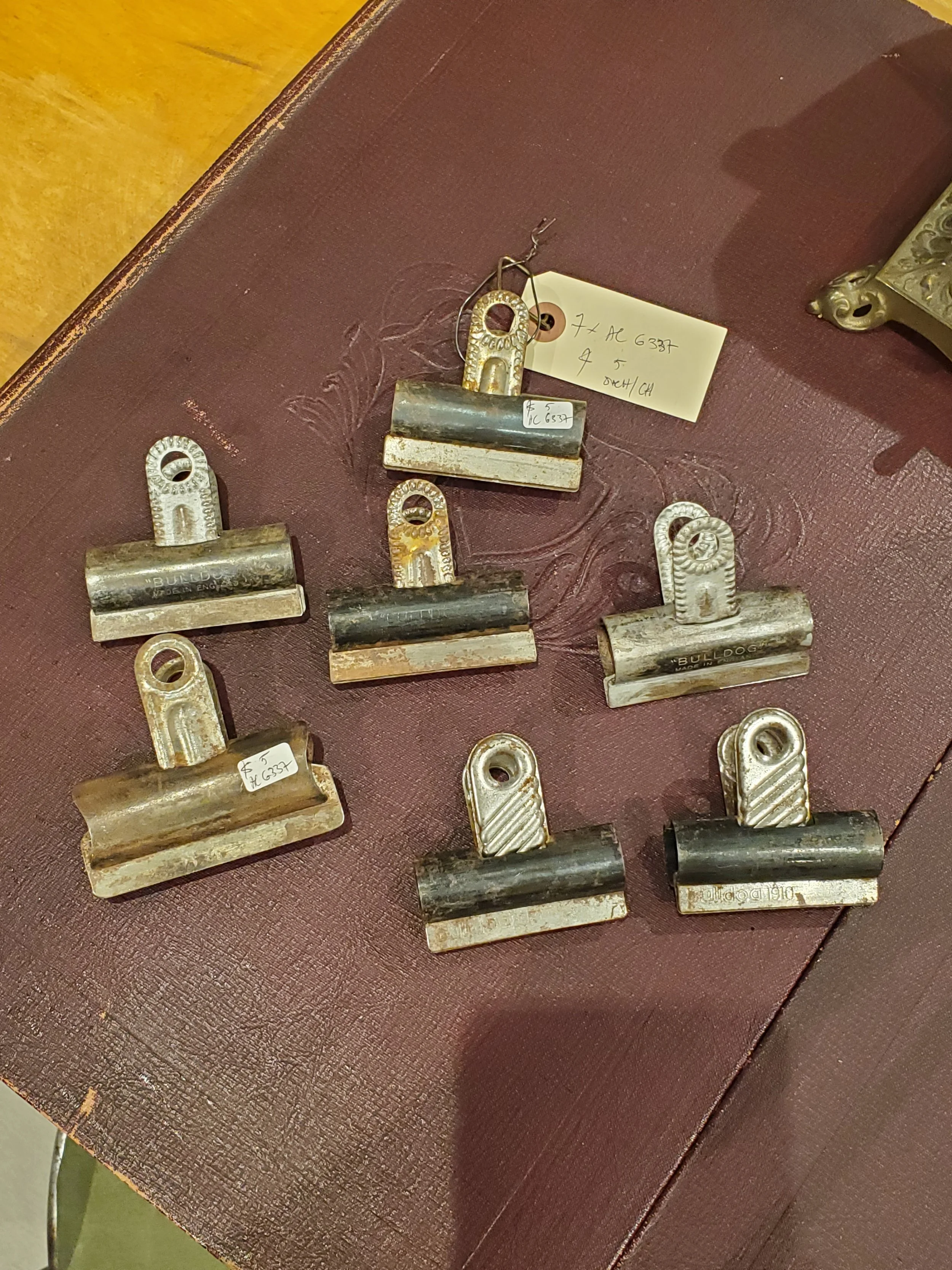 Pince à courrier en métal BULLDOG vintage AC 6337