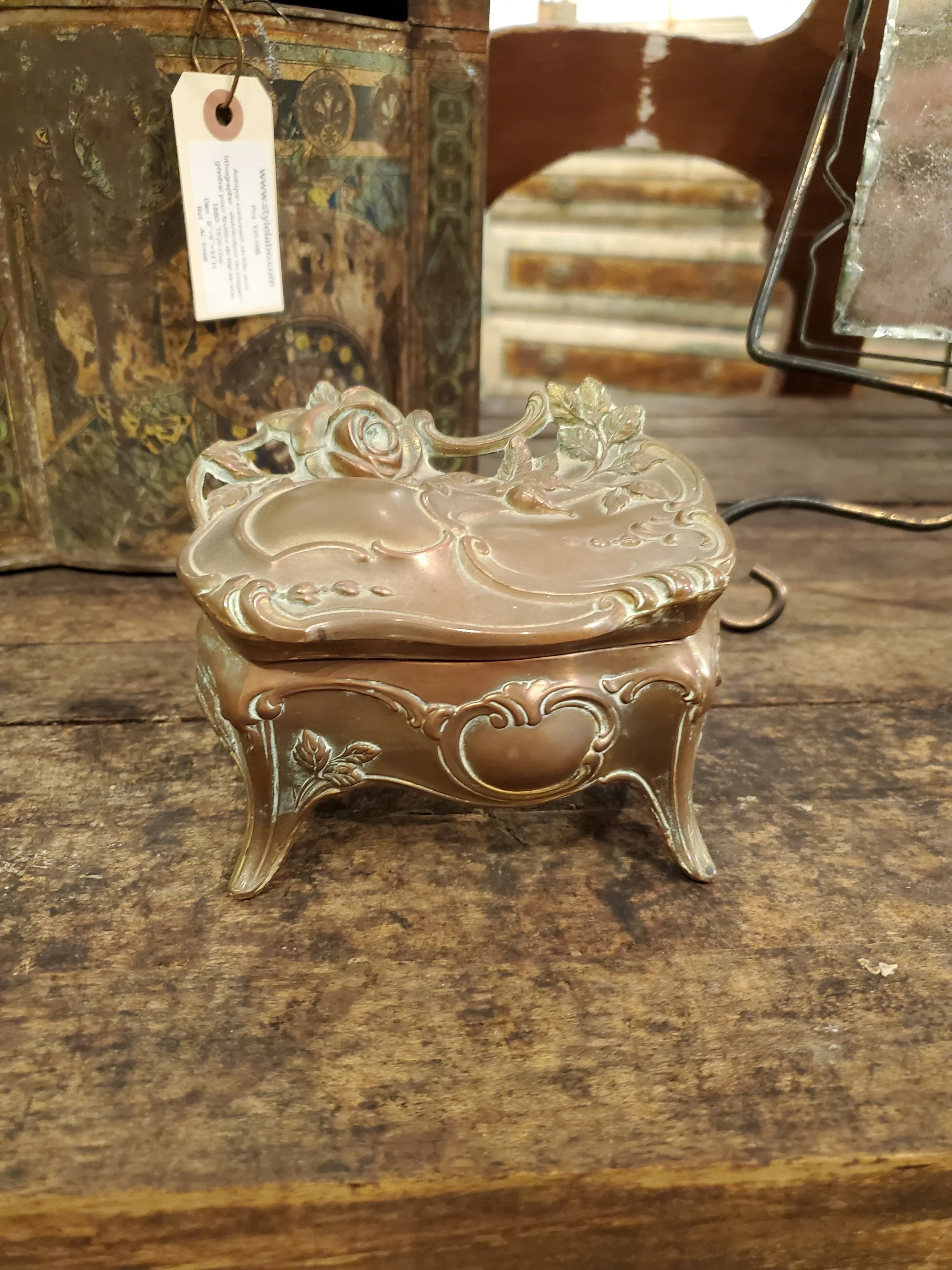 Boite à bijoux en laiton Art Nouveau antique AC 6034