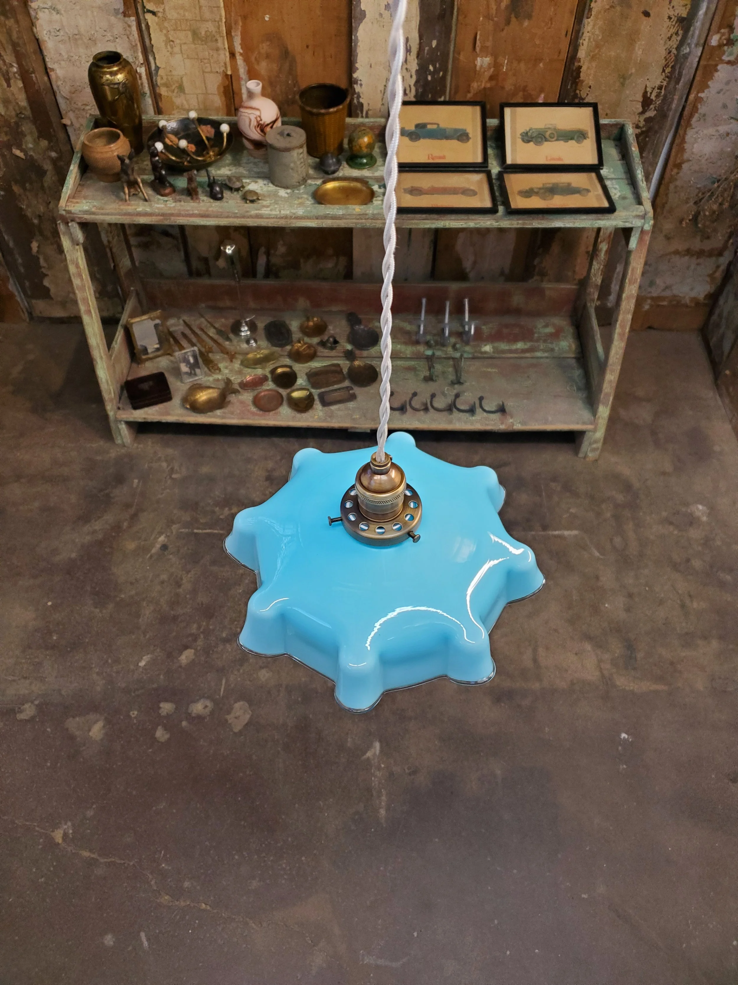Suspension en verre opaline blu aqua ART DECO antique L 3329