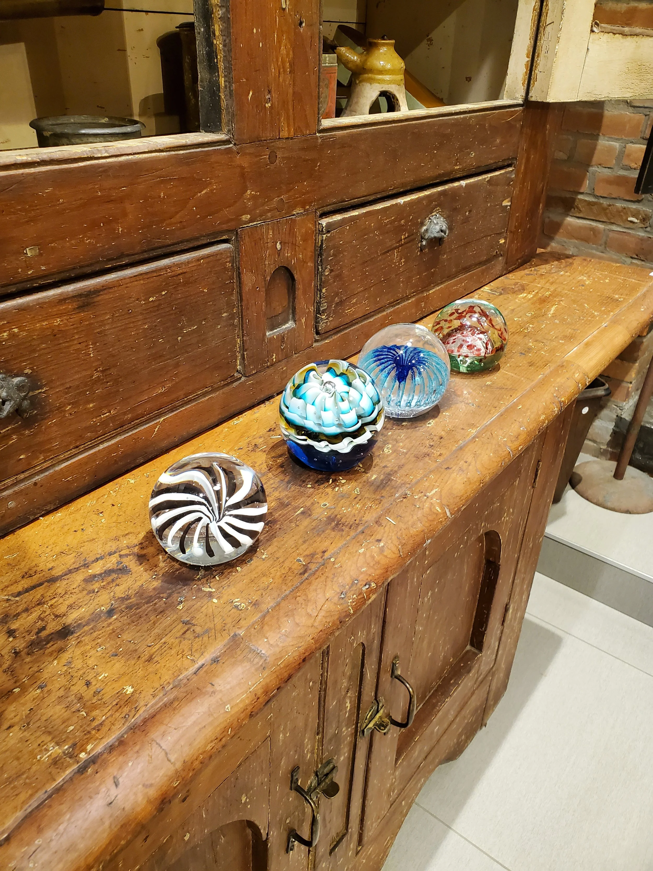 Presse papier en verre Murano vintage AC 6130