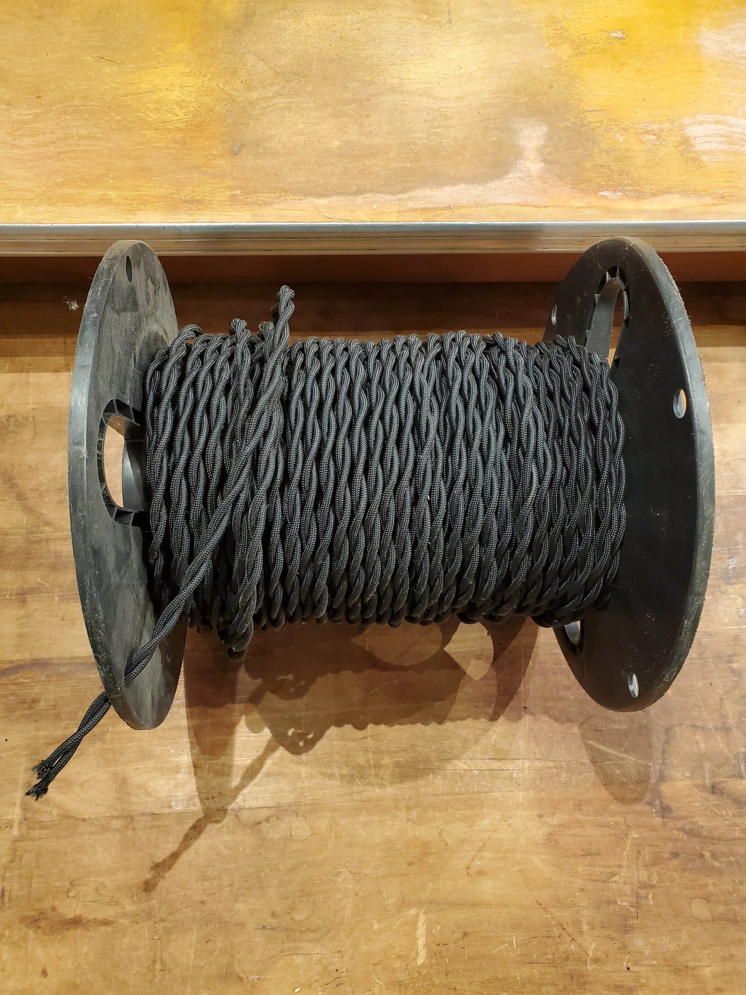 Fil électrique torsadé rayon couleur noir 18 gauge