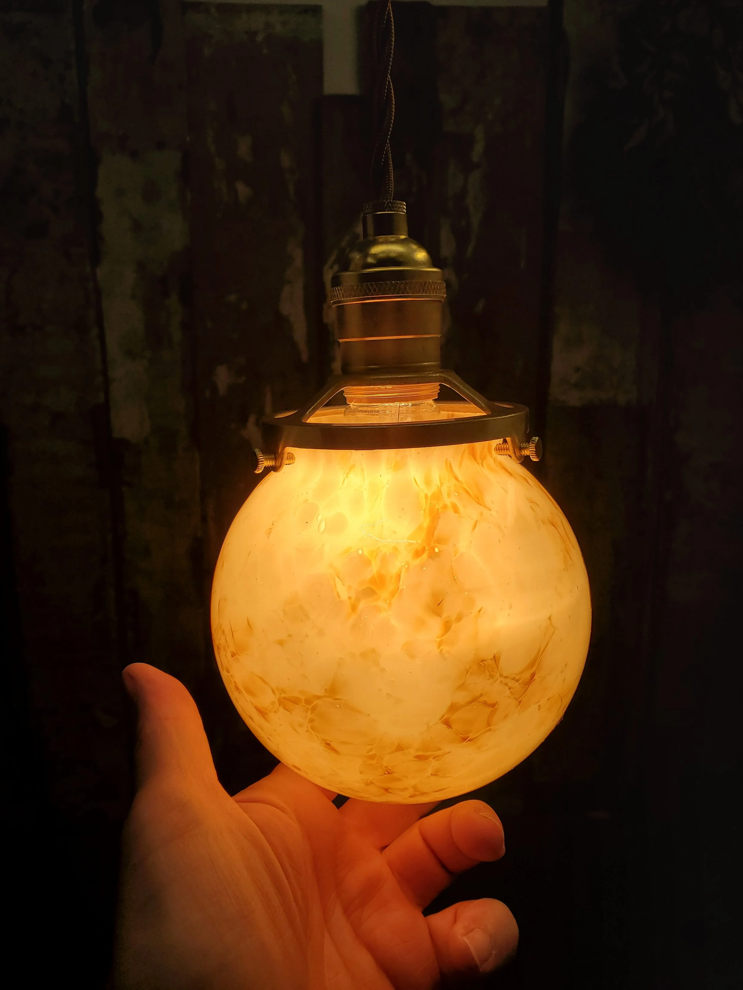 Suspension boule en verre de Clichy marbré antique L 3205