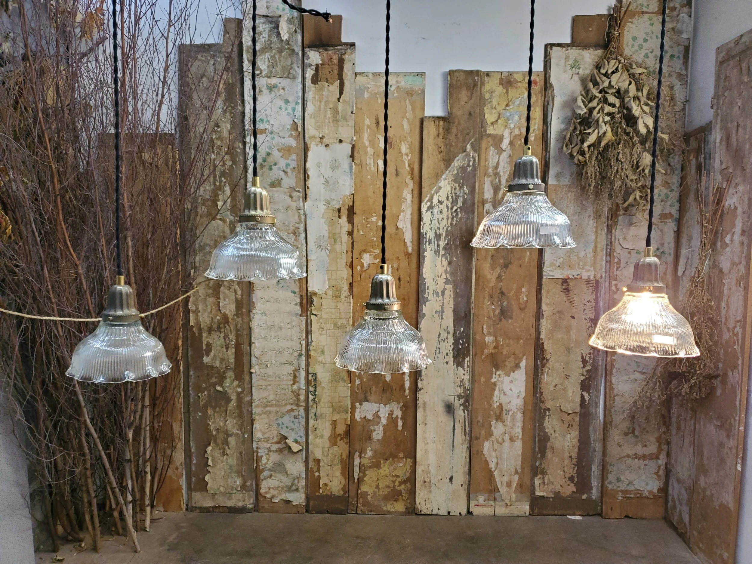 Suspension plafonnier ou applique murale verre holophane antique L 3118