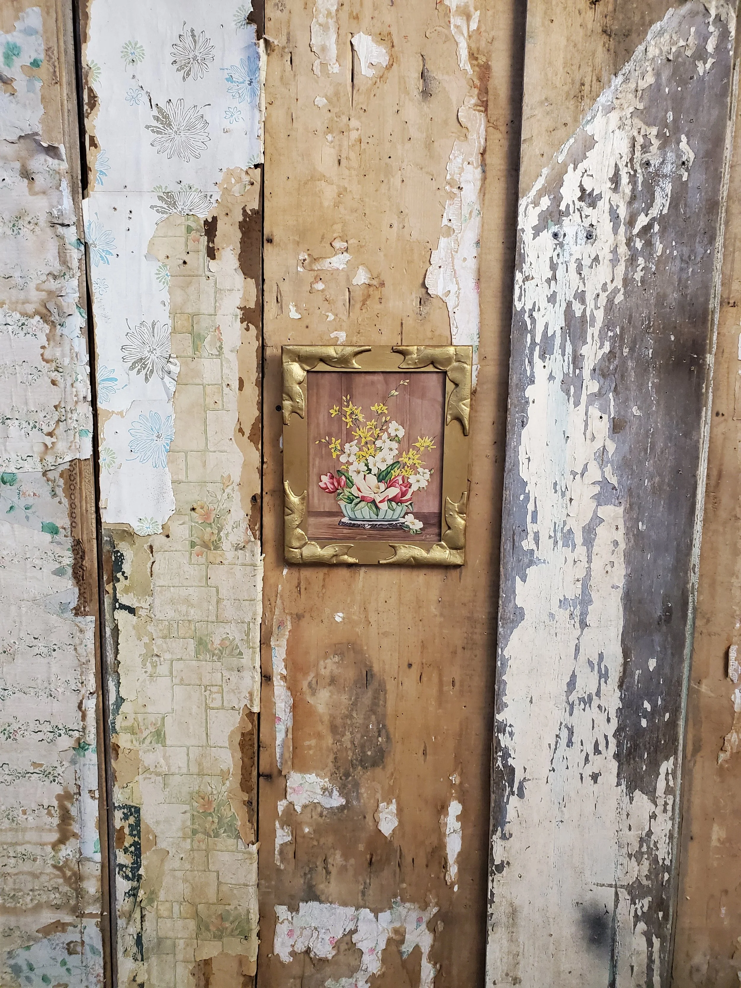 Cadre mural en bois motif floral E.WALLIS vintage AC 6222