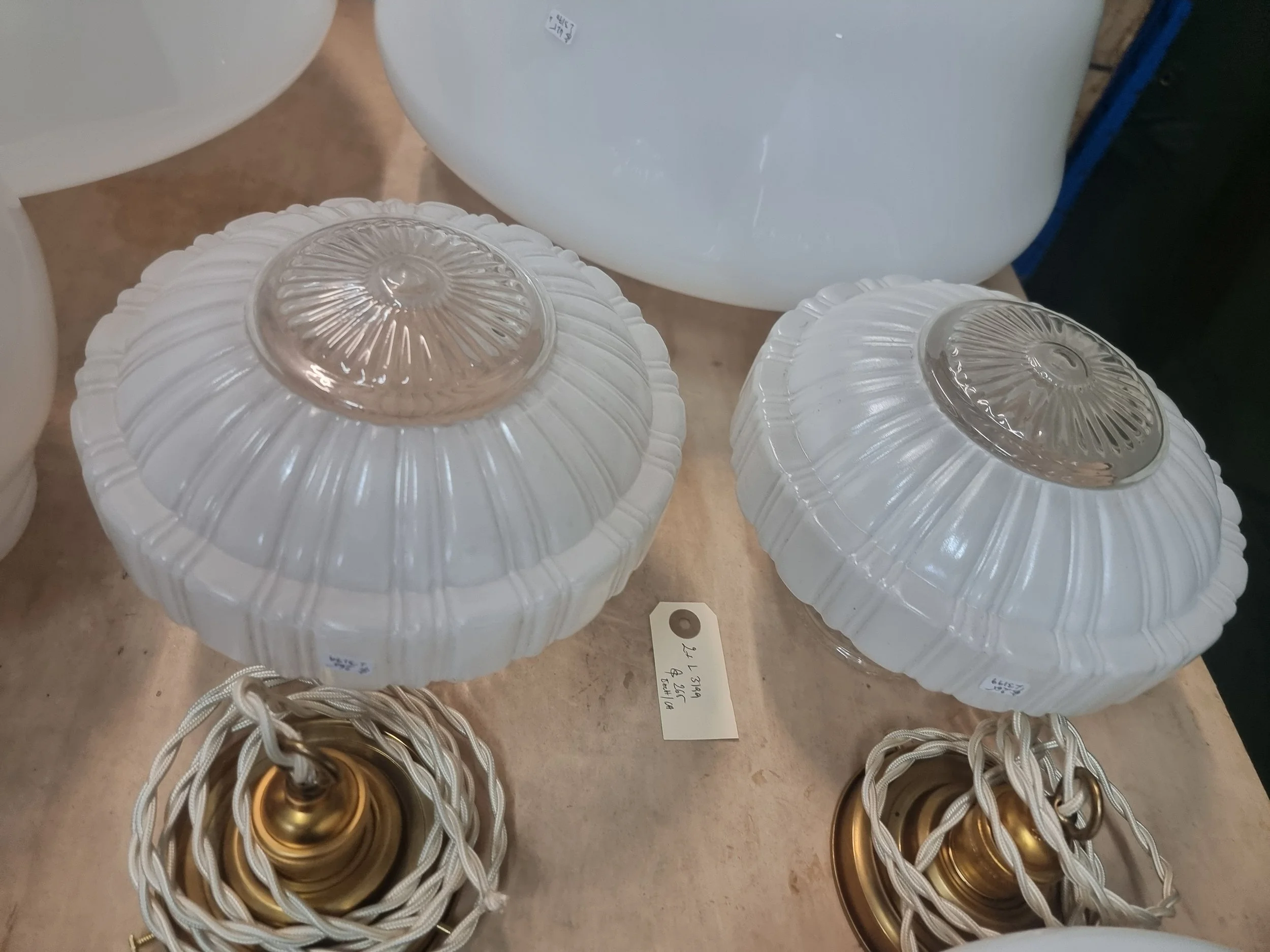 Suspension ou plafonnier verre blanc & clair retro vintage L 3199