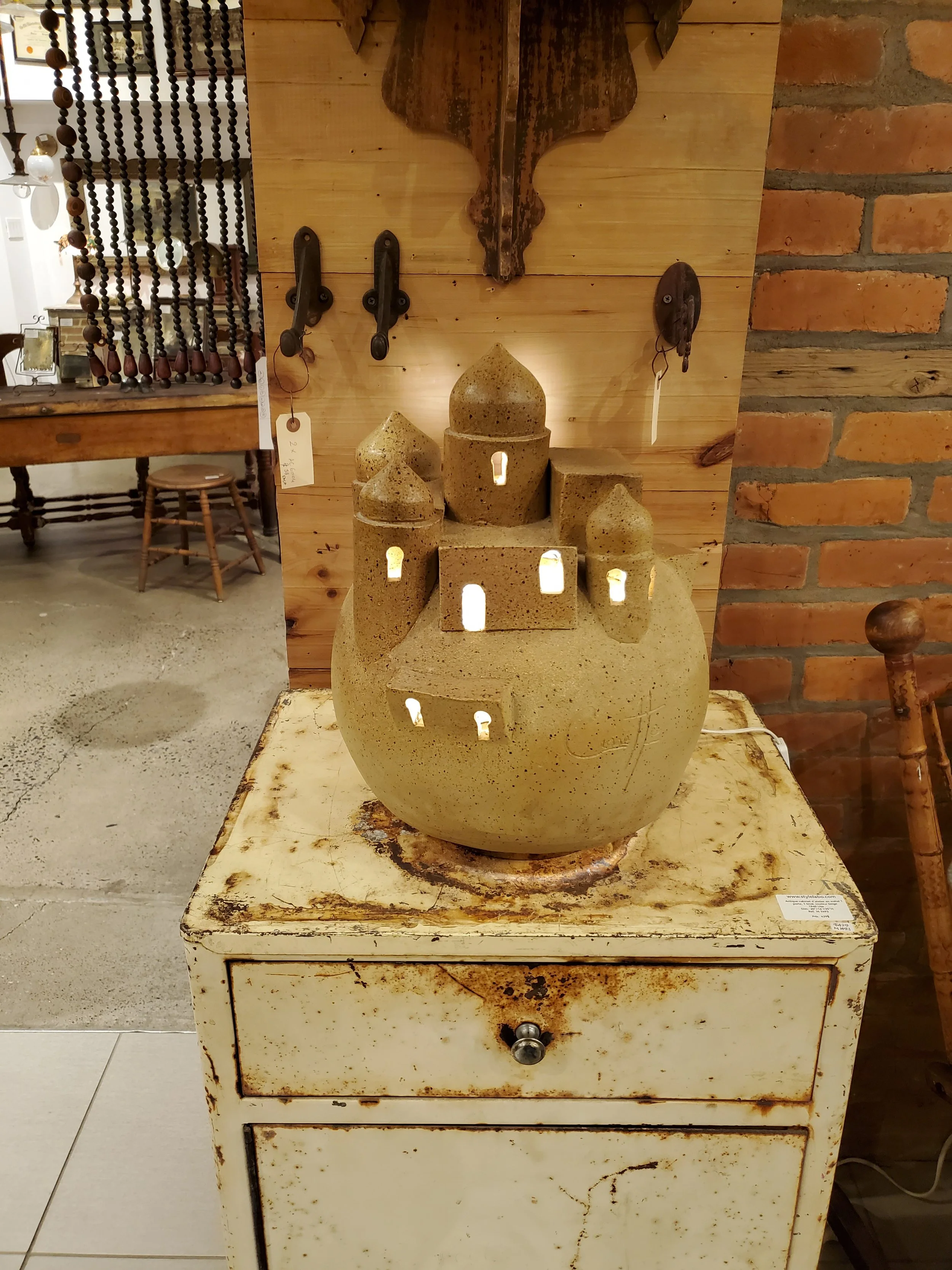 Poterie artisanale en grès avec éclairage Citadelle vintage AC 6043