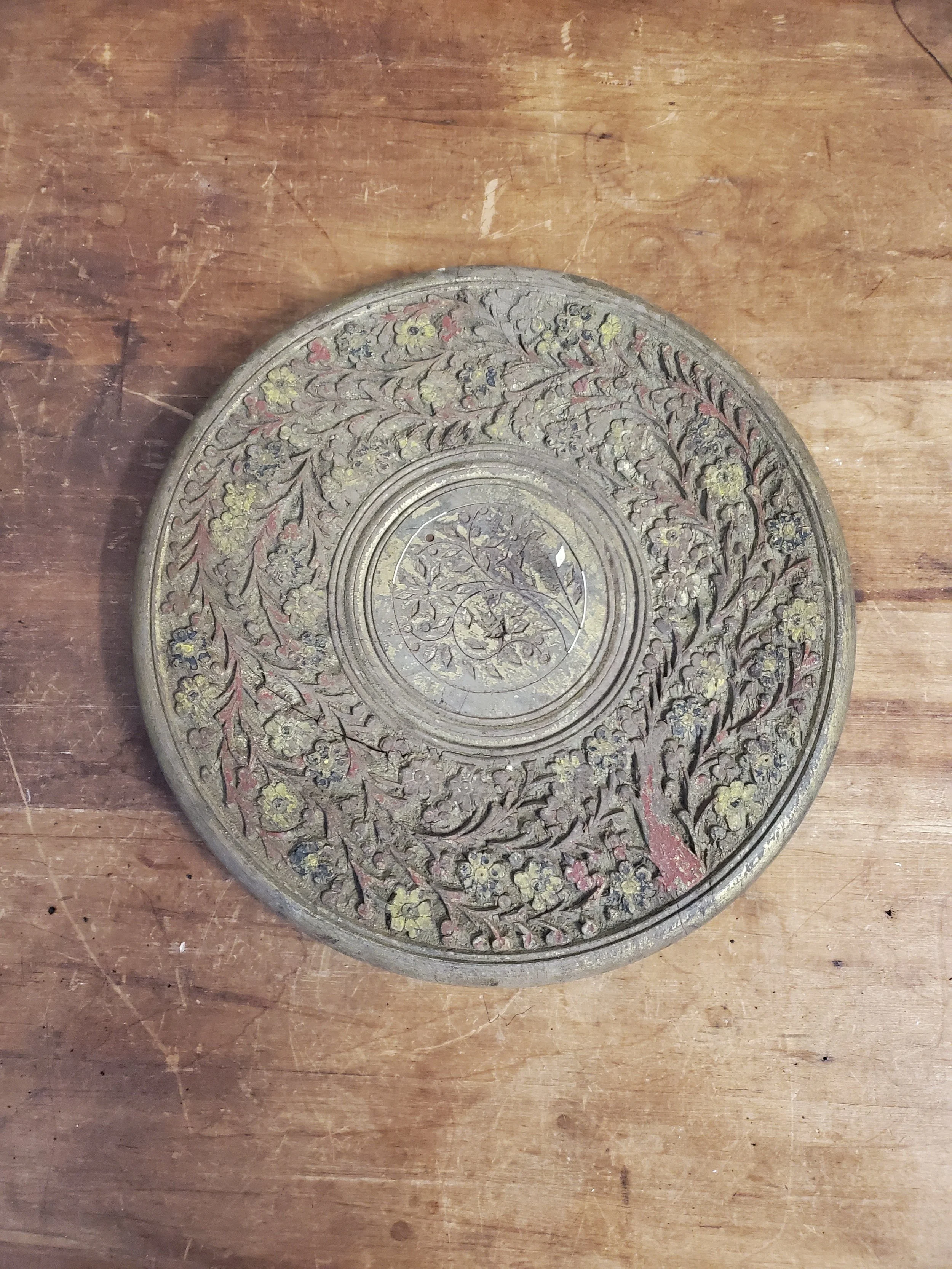 Plateau décoratif indien en bois sculpté antique AC 6093