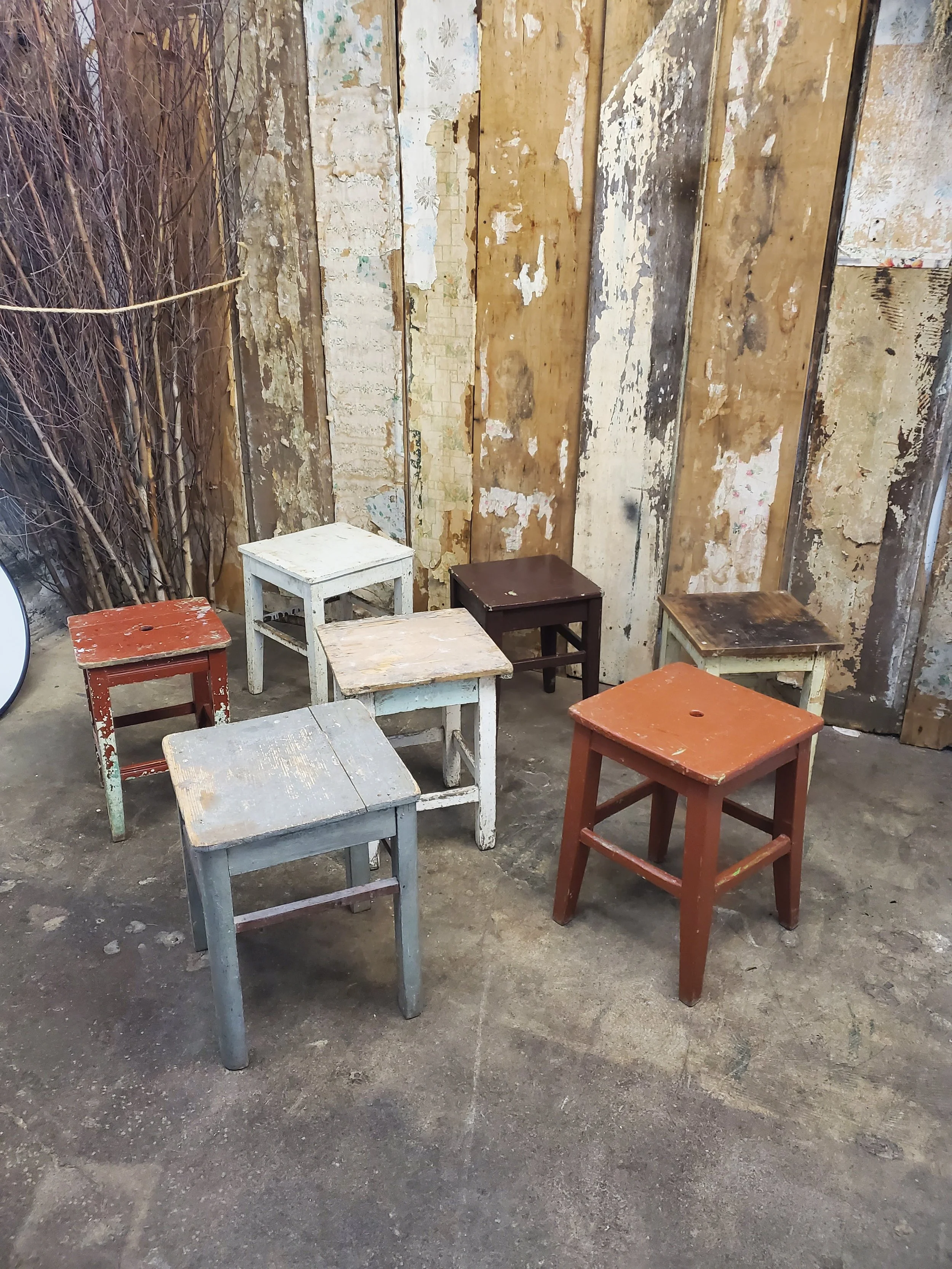Tabouret d'atelier hongrois en bois vintage C 1460