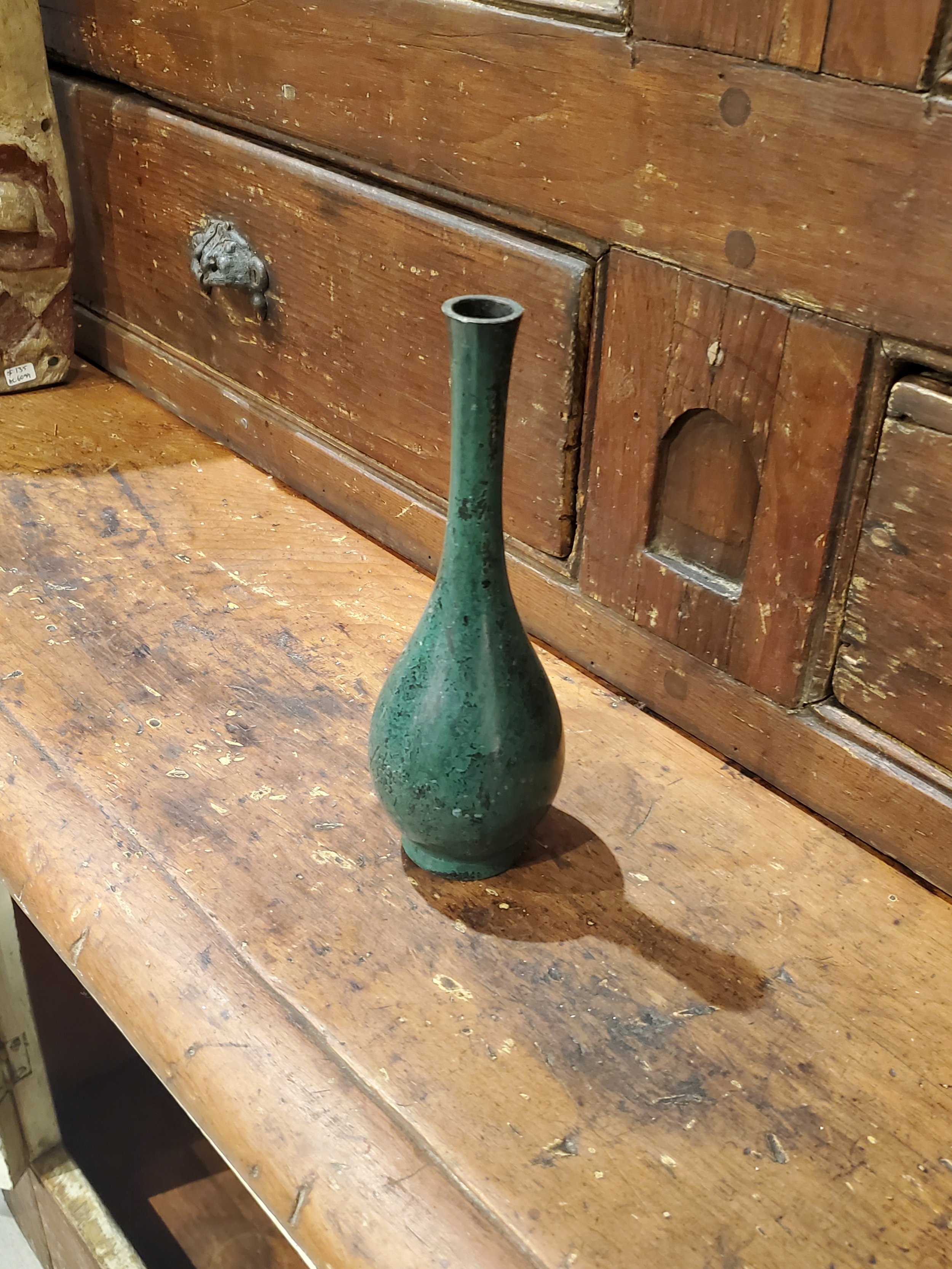 Vase en laiton patiné verdigris vintage P 321