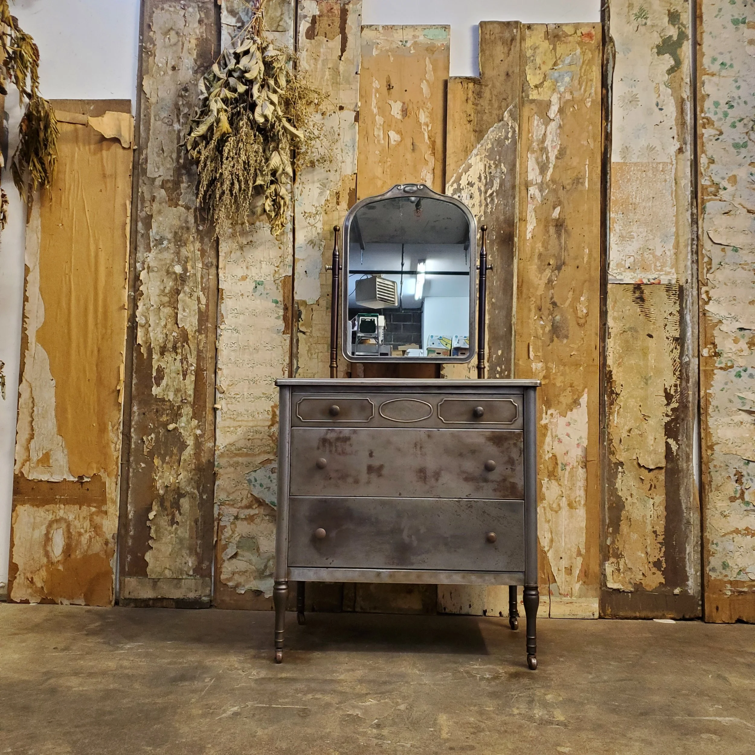 Commode d'hôpital en métal SIMMONS antique M 1641