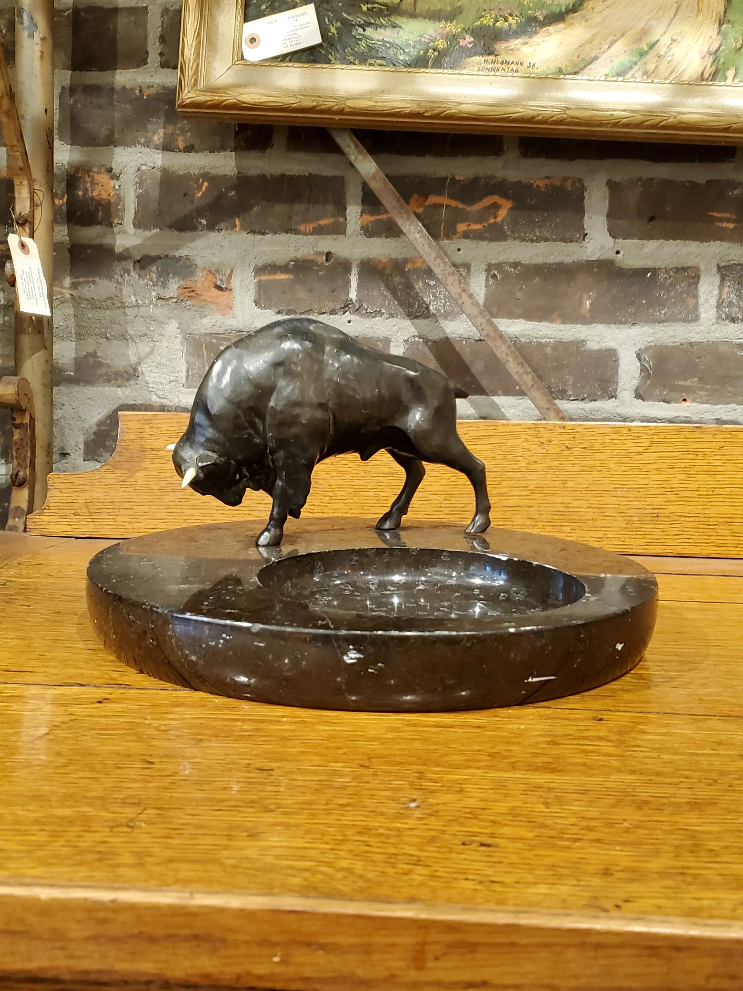 Vide poche en marbre brun Taureau antique AC 6184