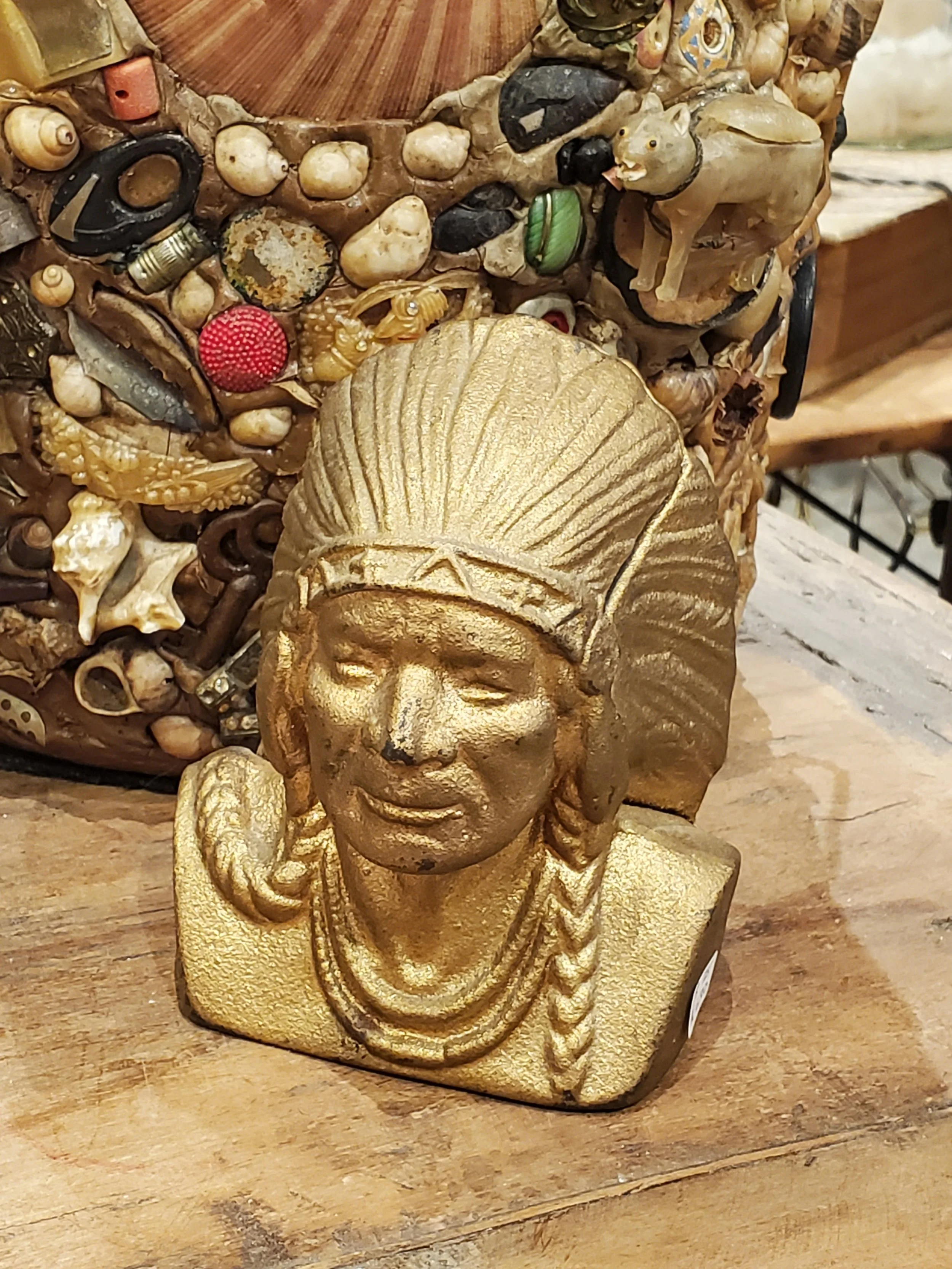 Tirelire en fonte Tête de Chef Indien antique AC 6350