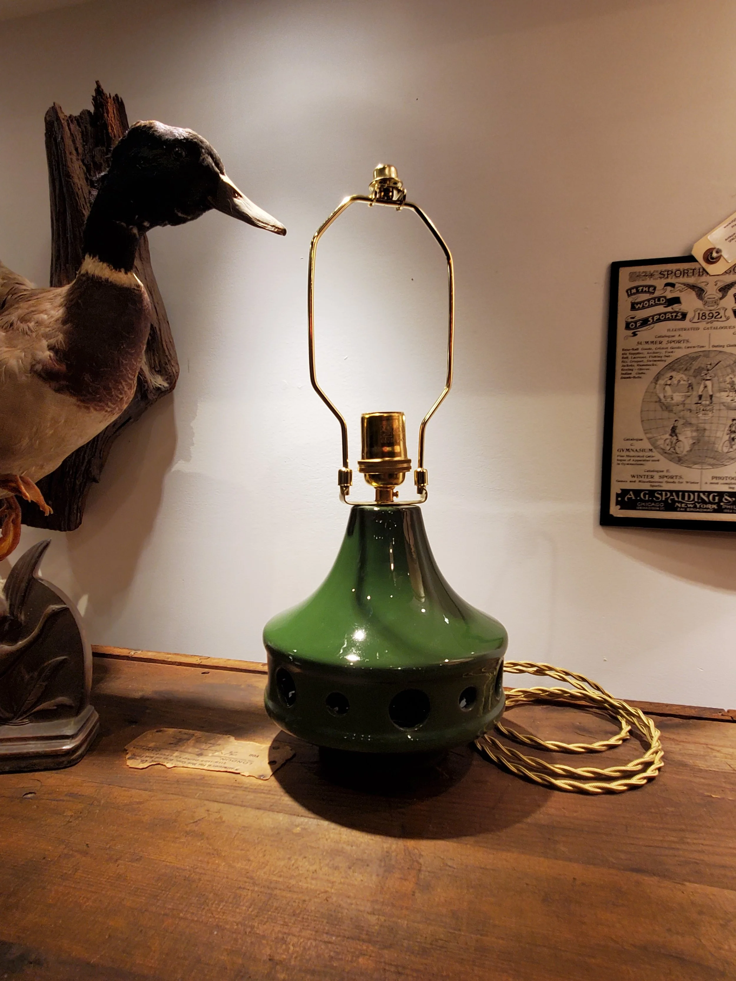 Base de lampe de table en céramique couleur vert MCM vintage L 3229
