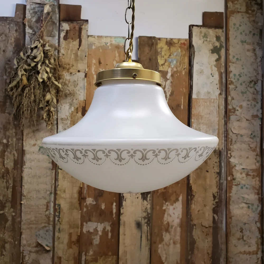 Ancienne Coupe En Opaline Couleur Mastic – Décorative – Avec Fissures (sans Incidence)