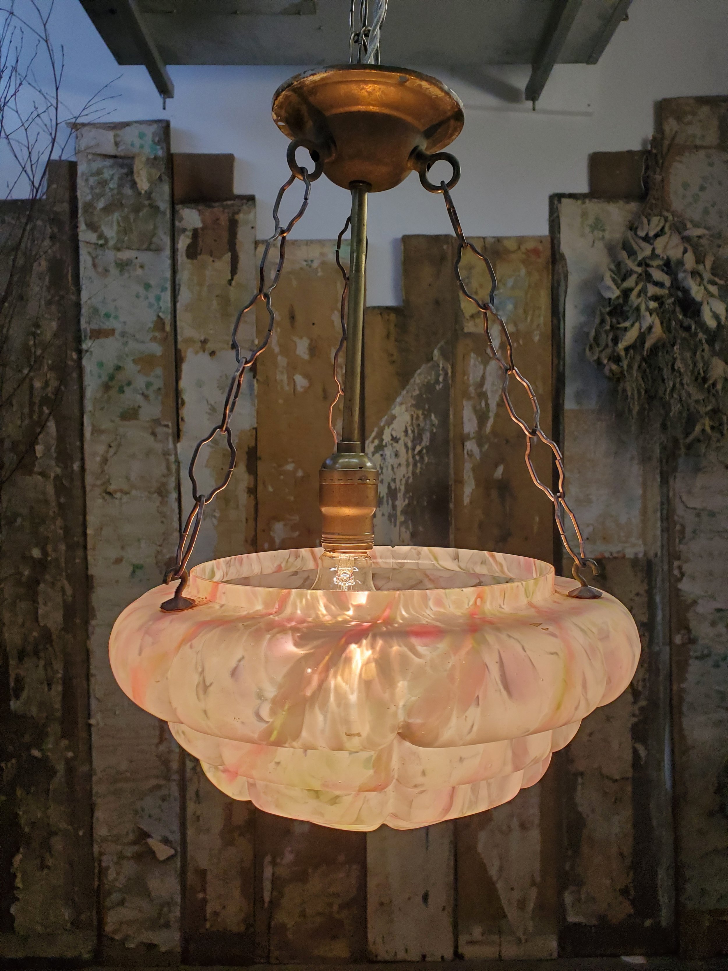 Plafonnier suspension en verre spatter glass rose antique L 3086