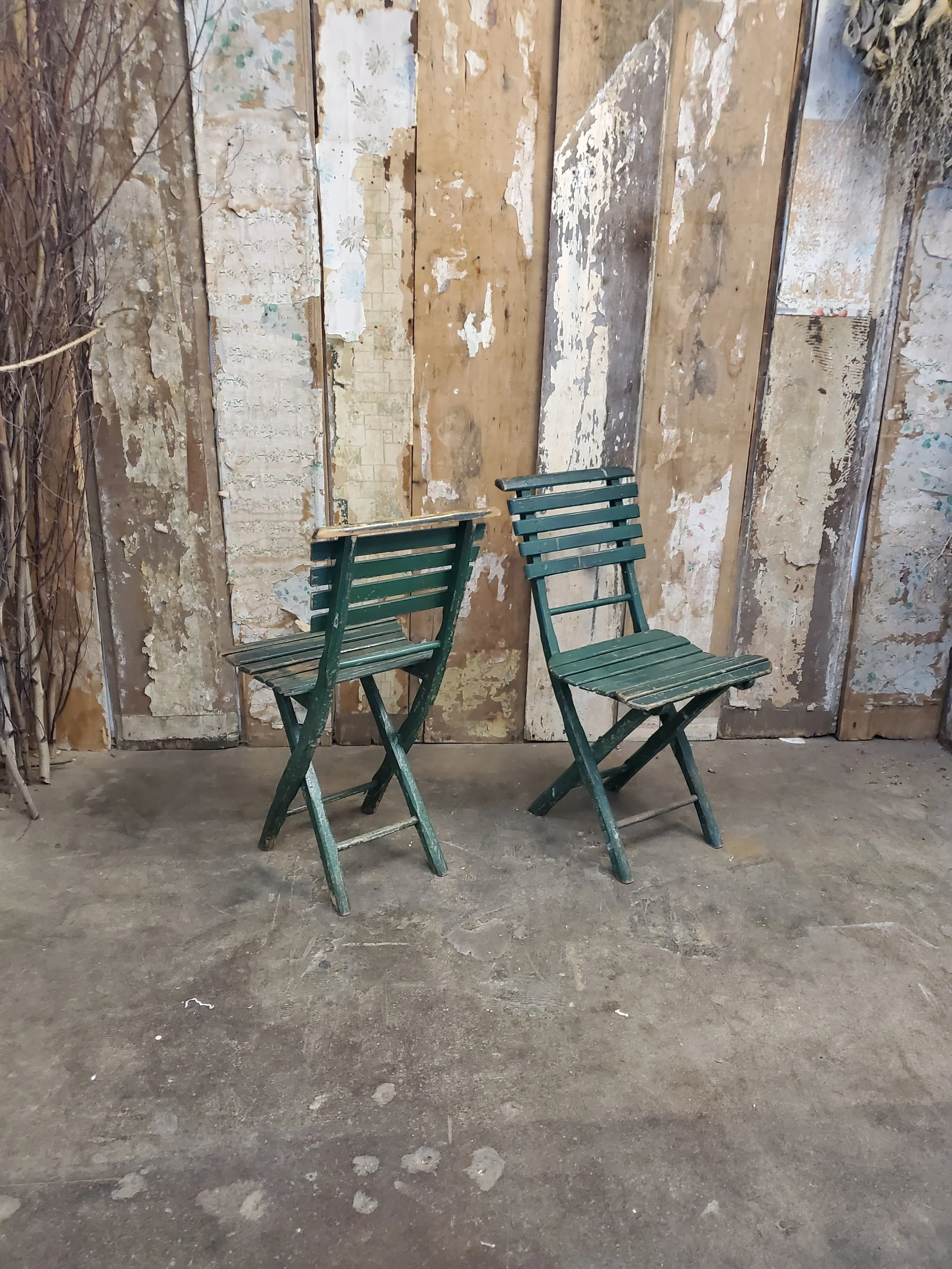 Chaise de jardin en bois antique C 1458