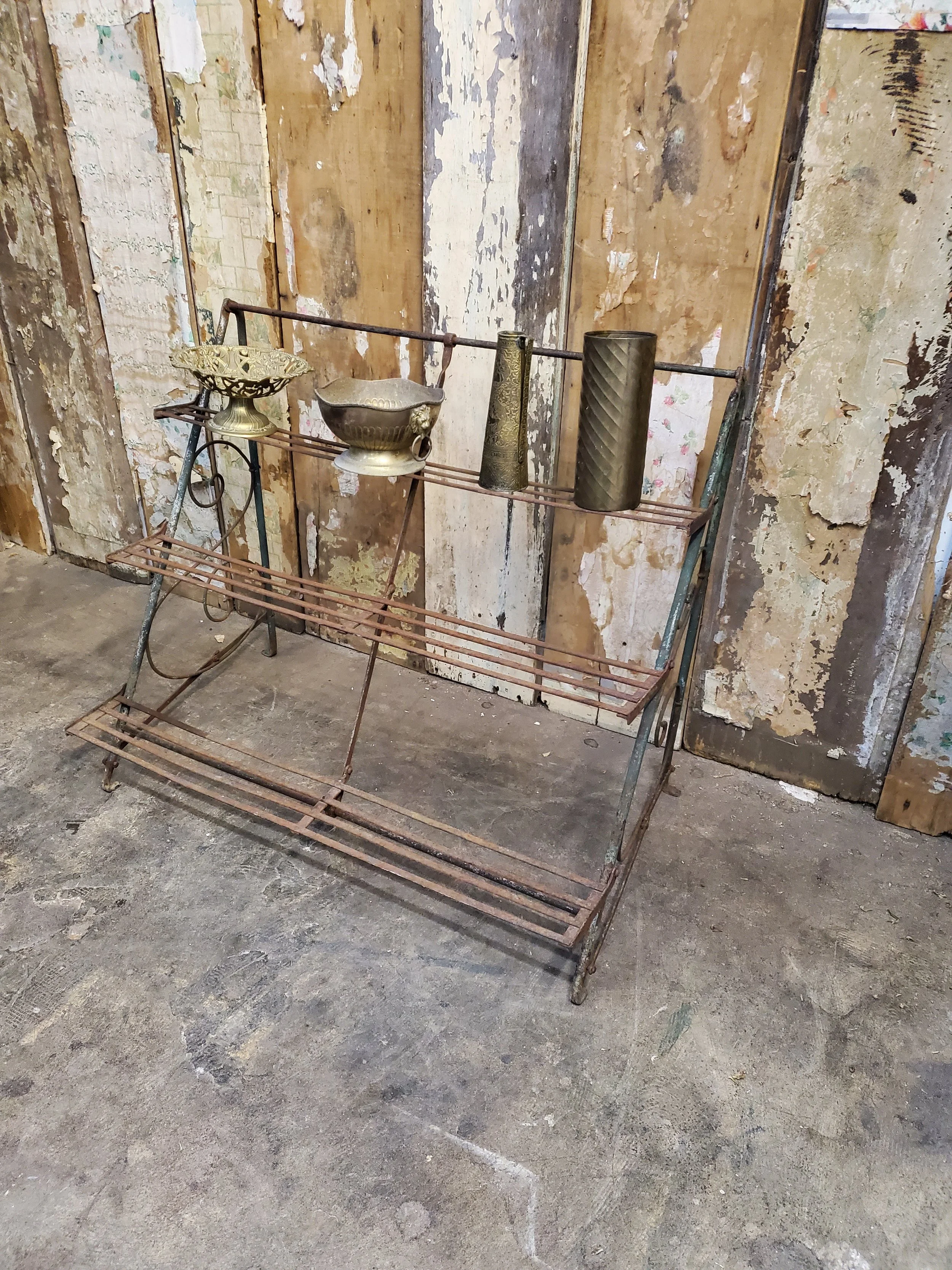 Étagère à plantes en métal antique M 1696