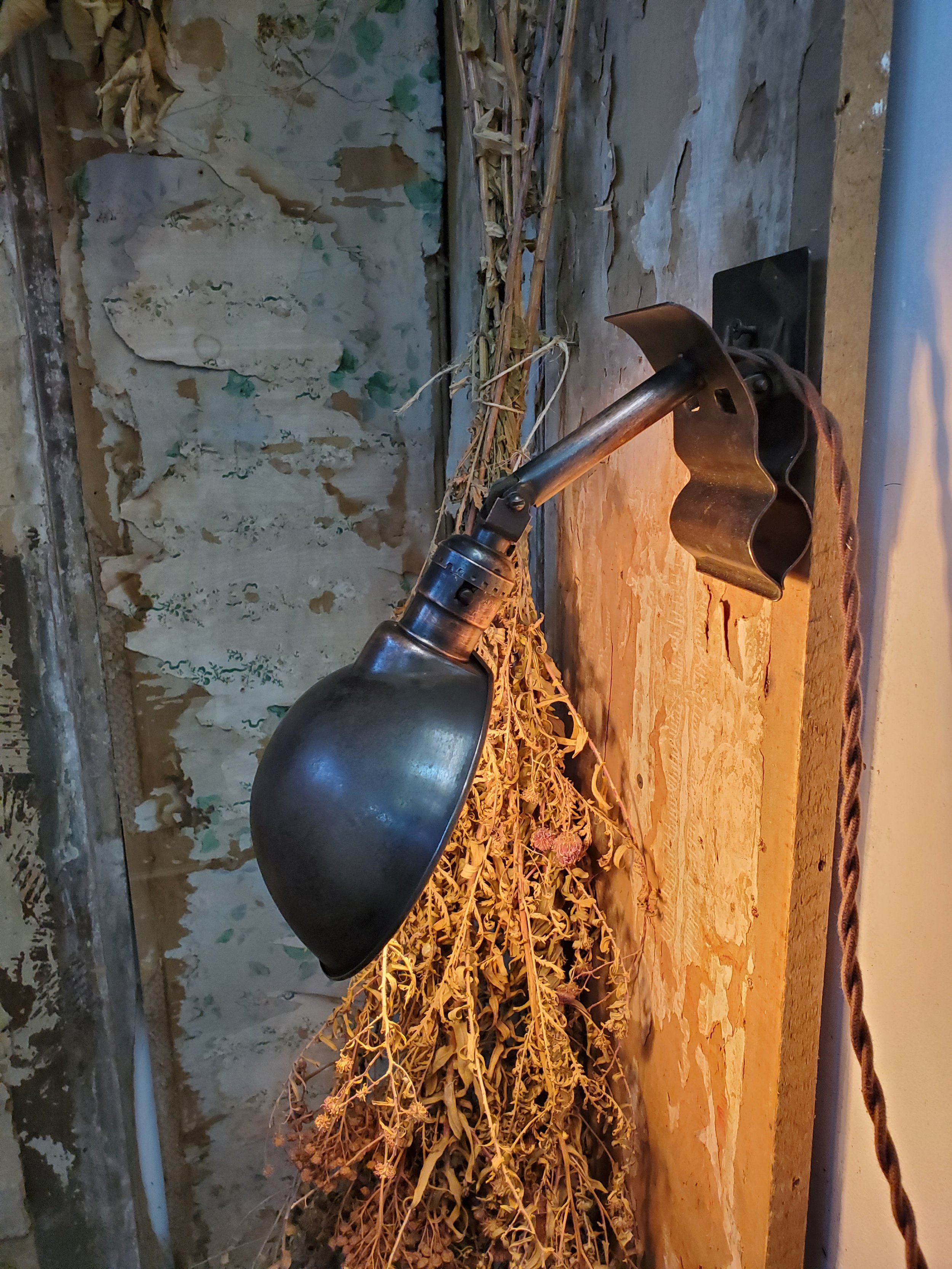 Lampe applique murale ou clip en cuivre FARBERWARE antique L 3255