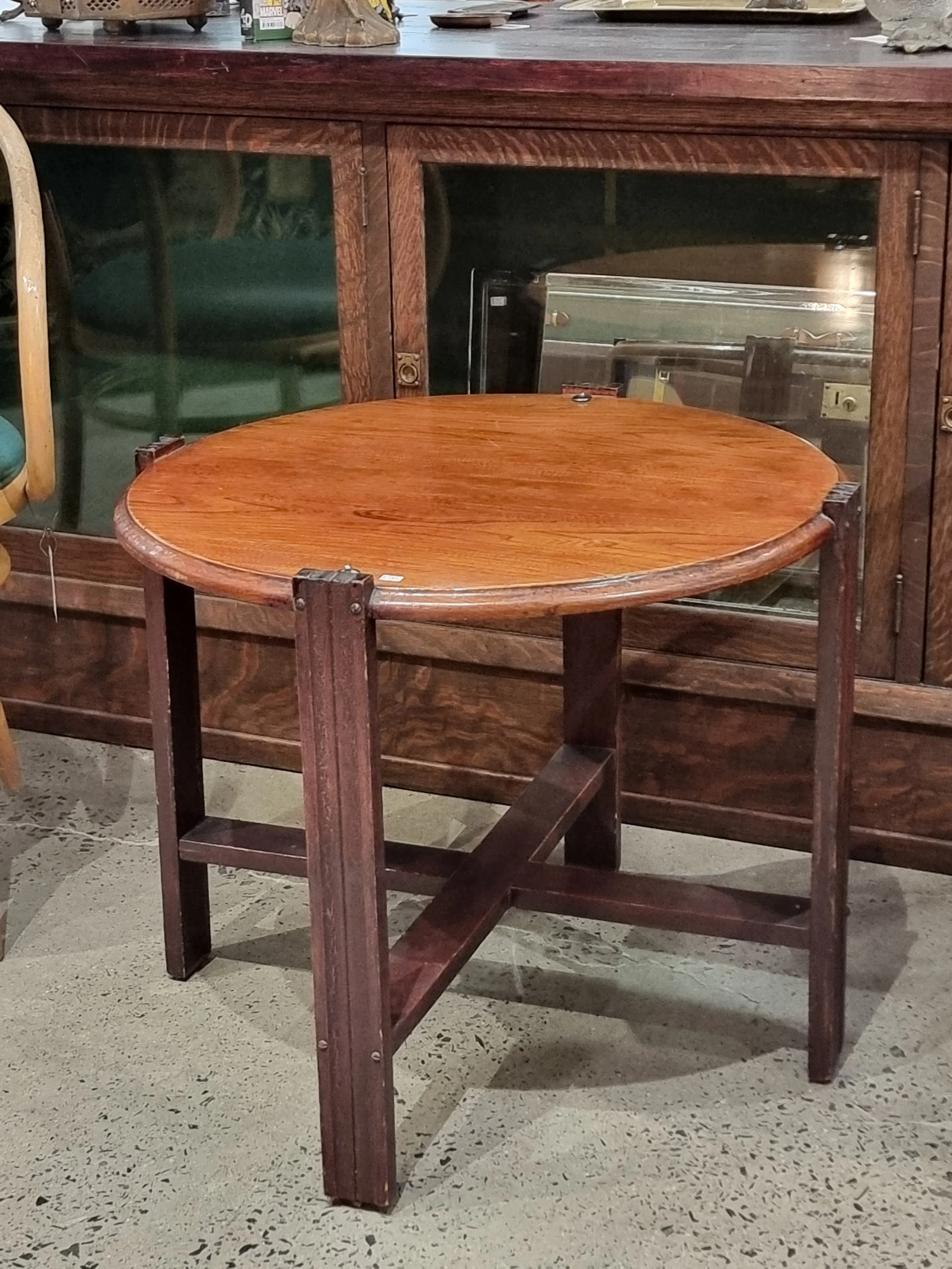 Table à café bout de canapé en chêne ART DECO M 1801