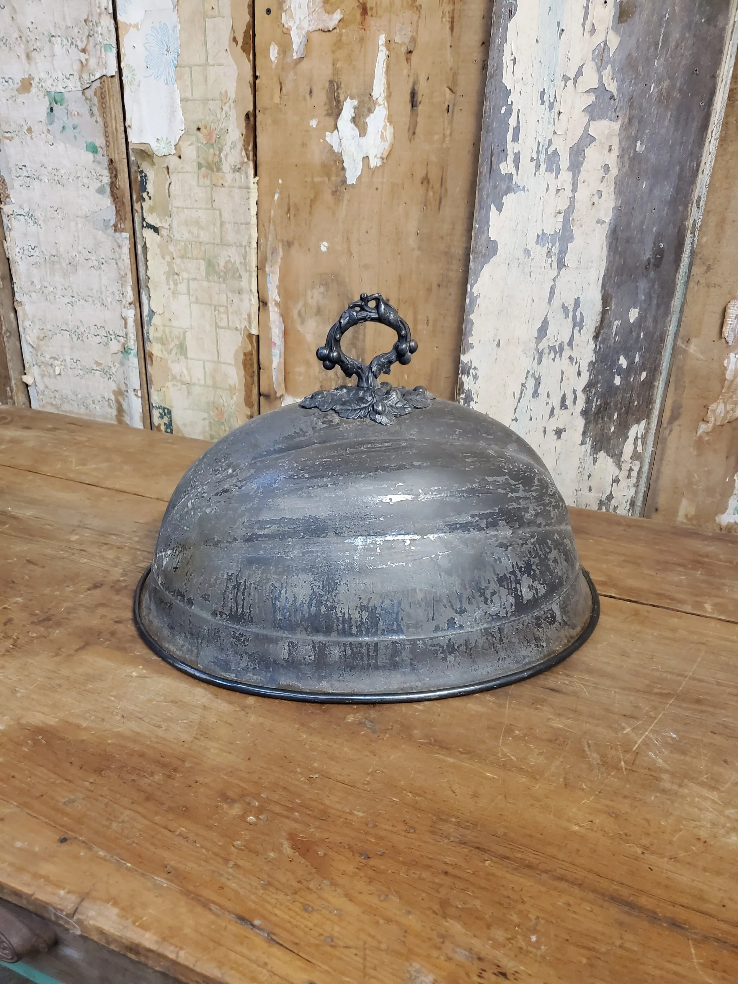 Cloche de service en dôme en antique AC 6212