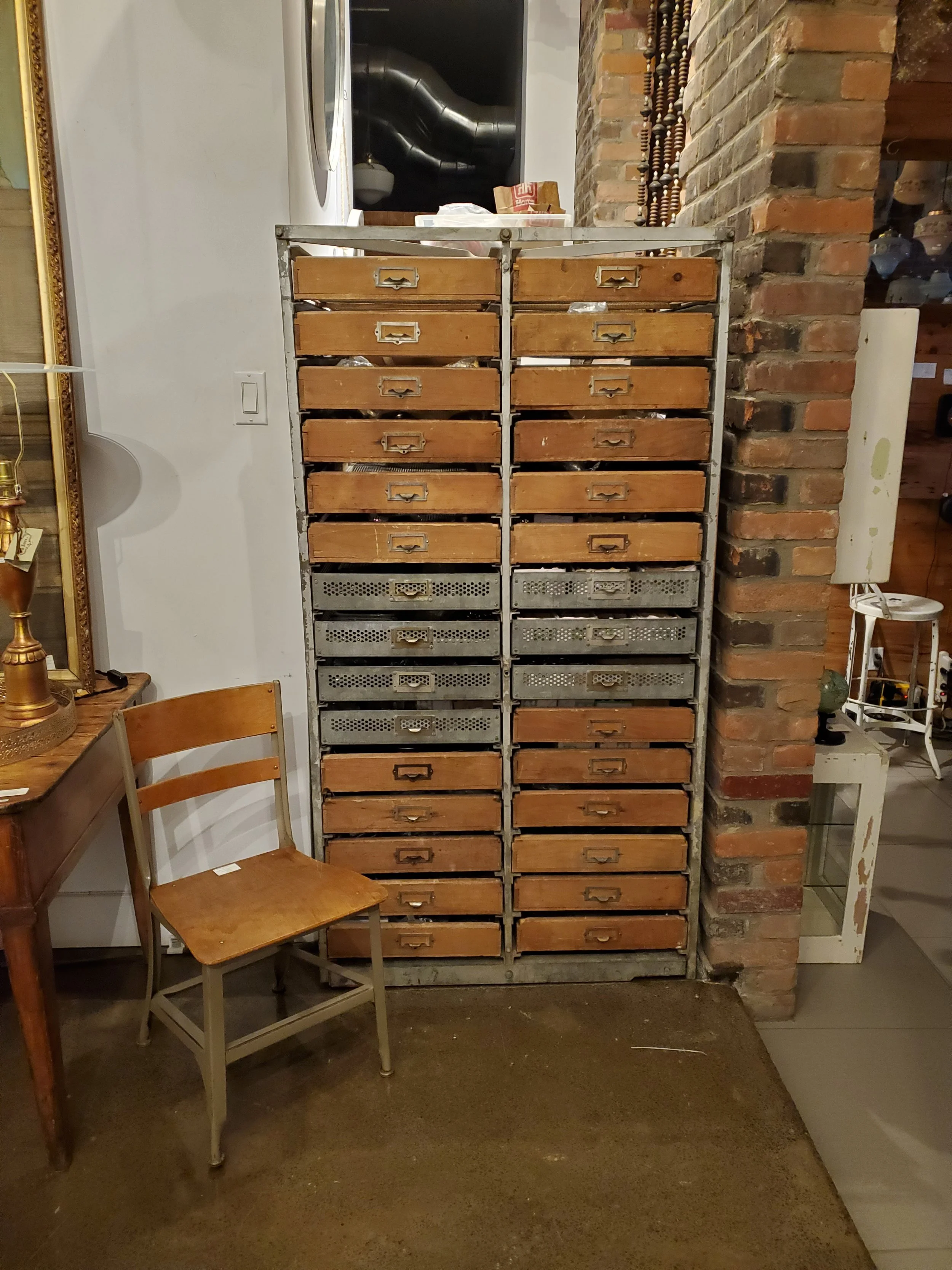 Meuble de classement métal 30 tiroirs bois & acier galvanisé  vintage M 1777