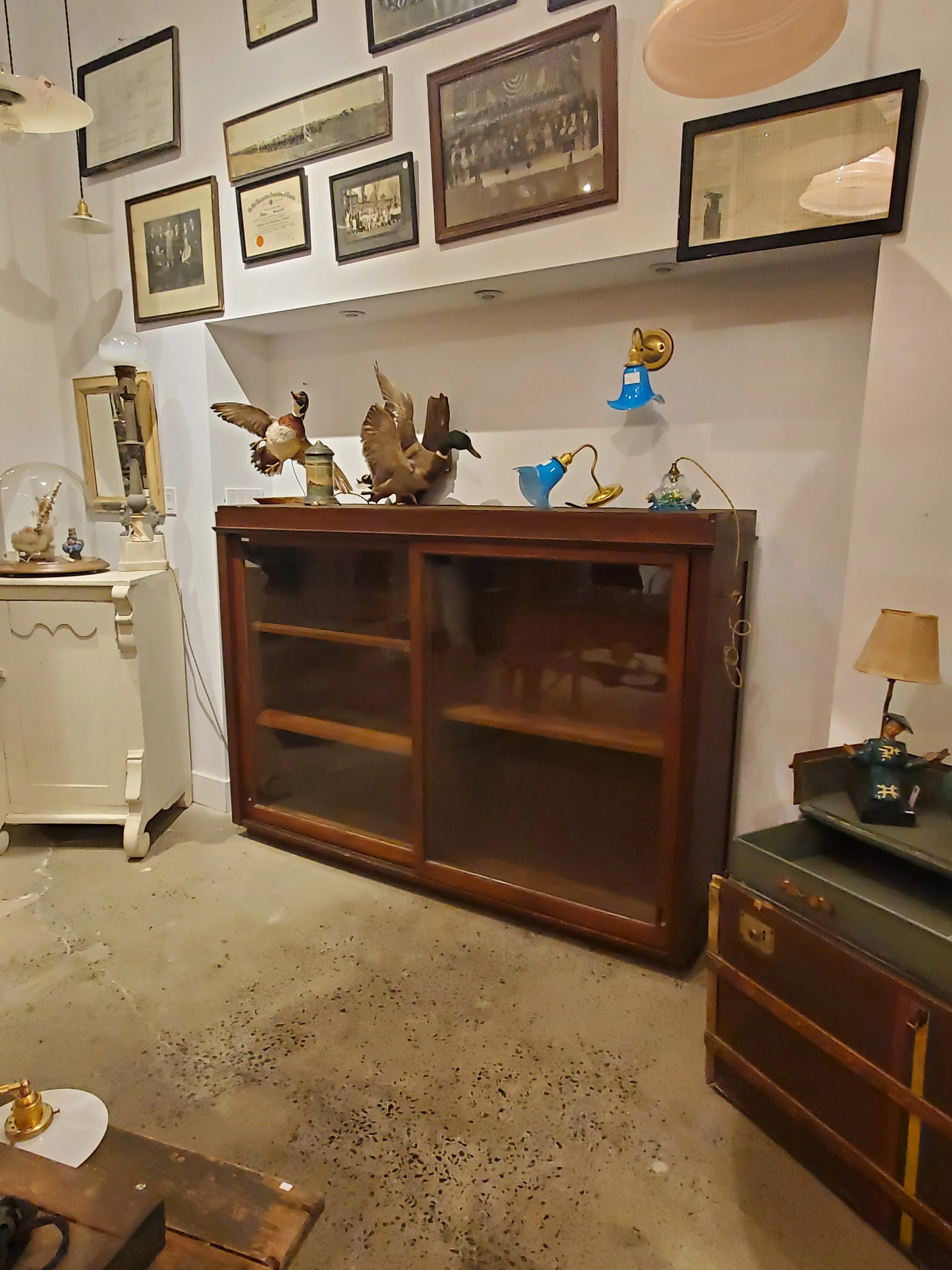 Bibliothèque en chêne 2 portes antique M 1750