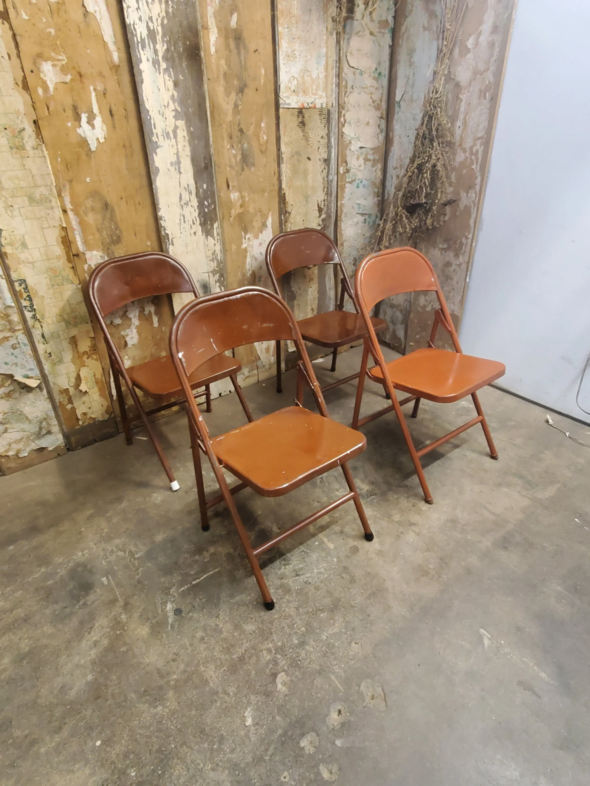 Chaise métal pliable couleur marron vintage C 1500