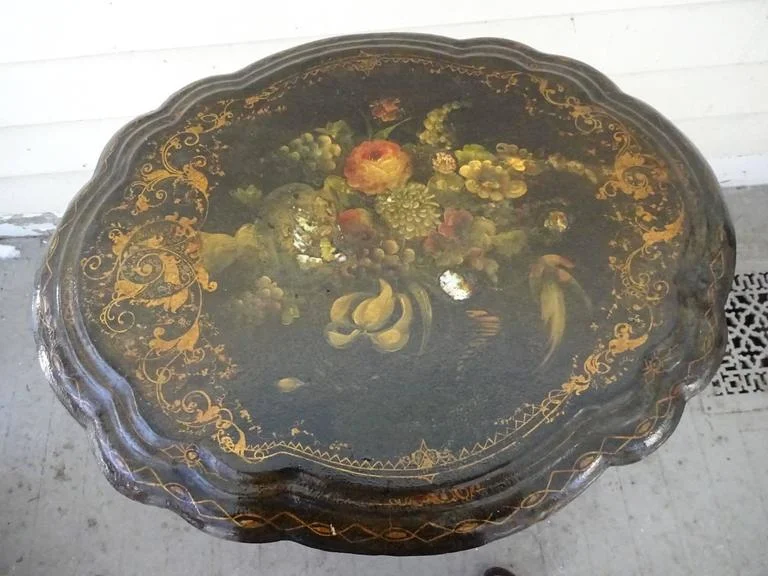 victorian_papier-mache_table3.JPG