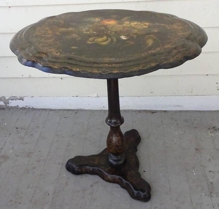 victorian_papier-mache_table2.JPG