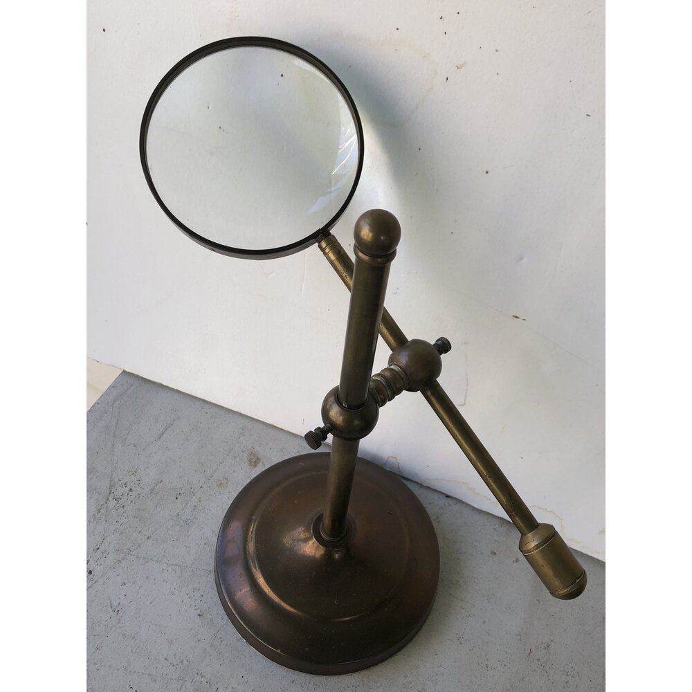 Robson Maker English Magnifying Lens On A Brass Stand - Antique
