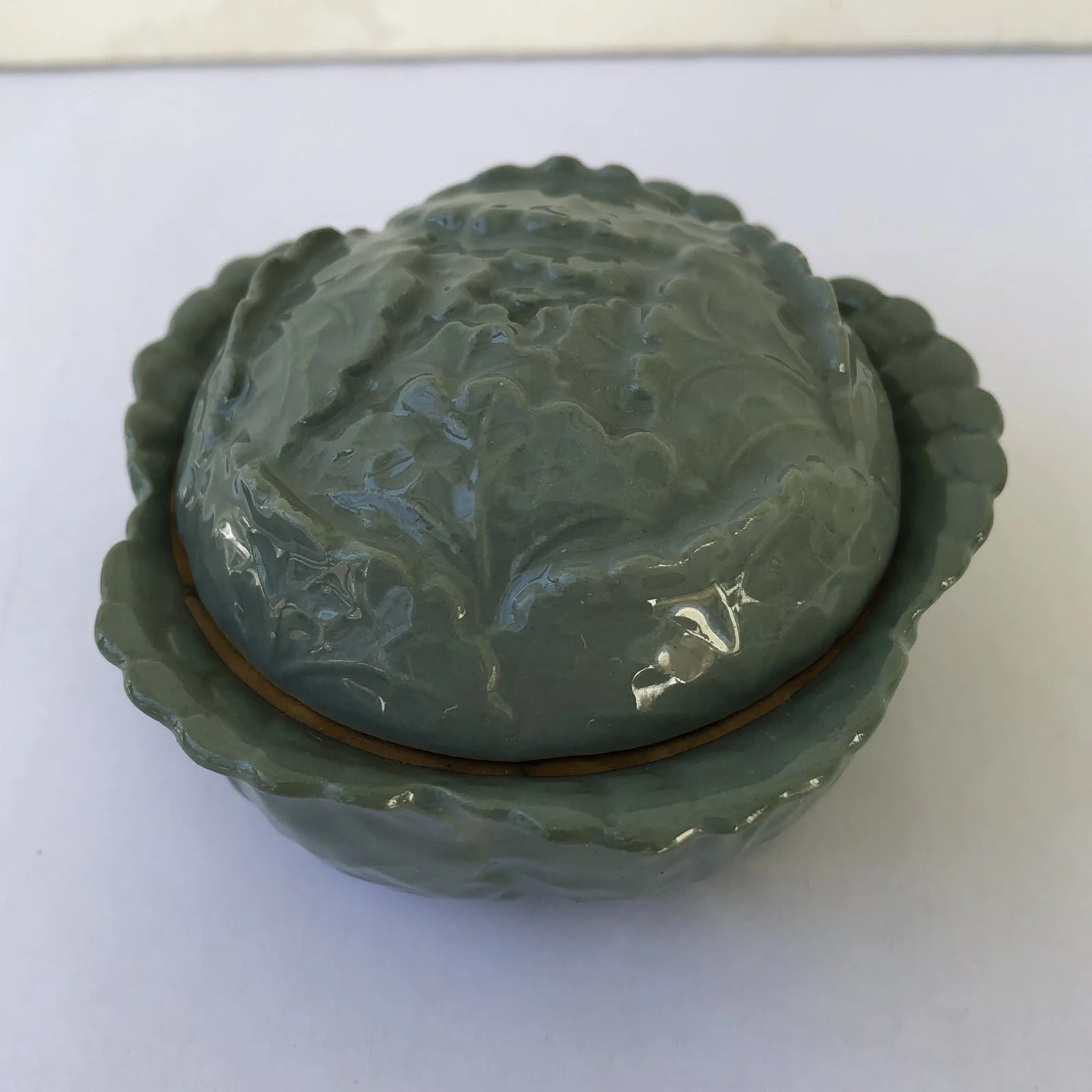 1960s-cabbage-form-small-limoges-lidded-pin-or-jewelry-box-1494.jpeg