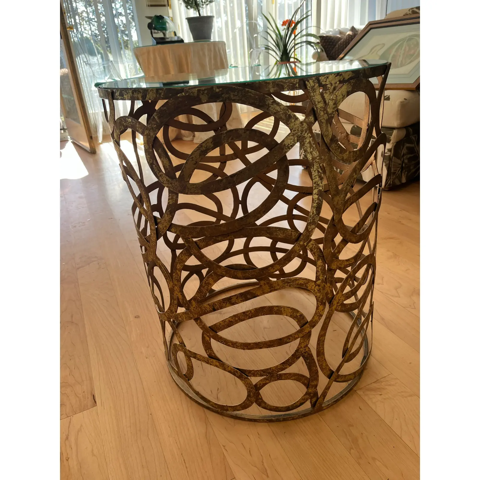 late-20th-century-fantasy-cut-round-steel-table-with-mirrored-top-3190.jpg