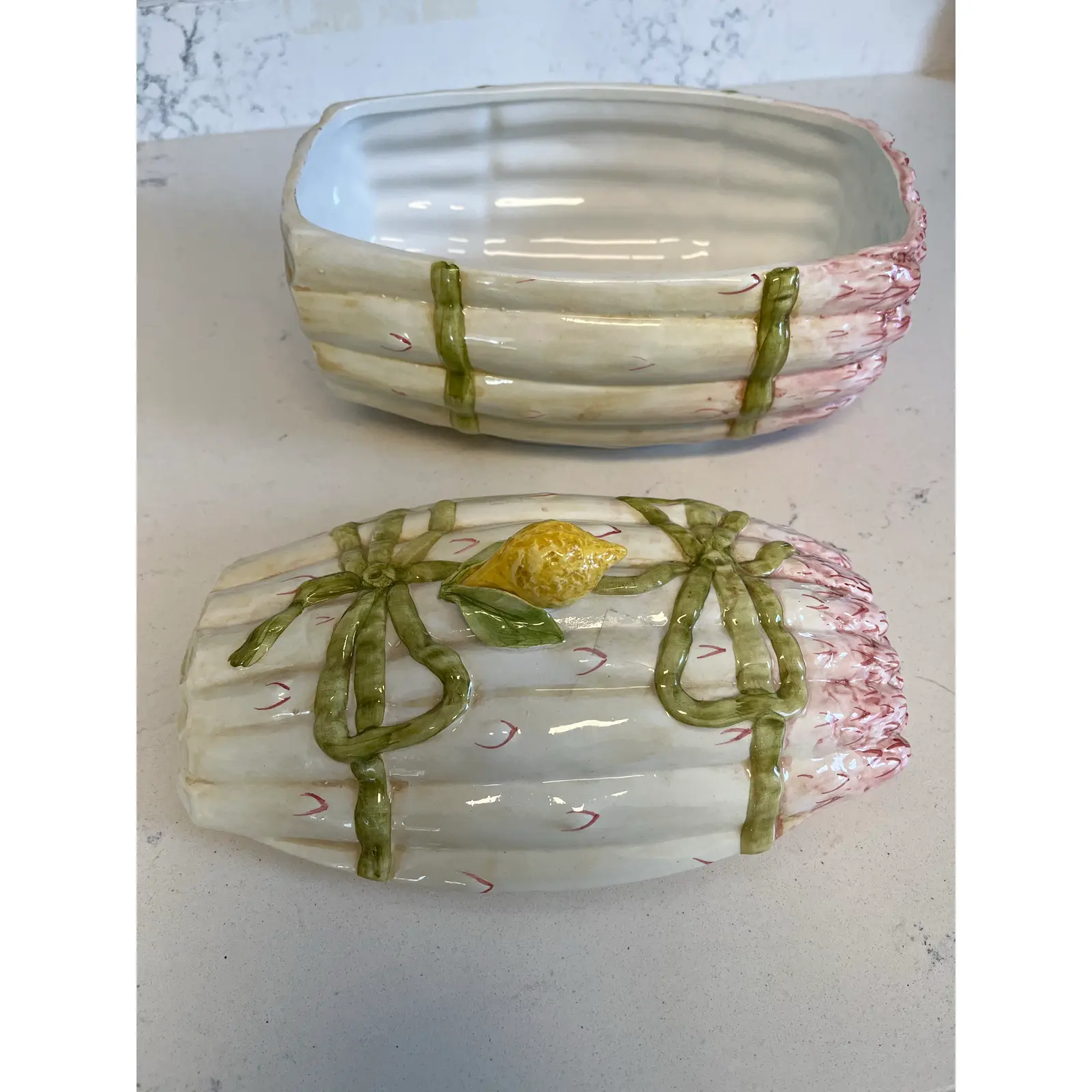 1960s-asparagus-form-italian-faience-tureen-1871.jpg