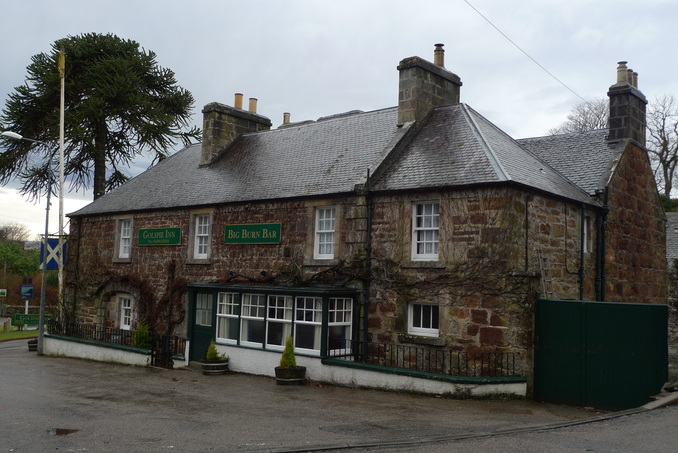 The Golspie Inn - photo courtesy Colin Baird, www.cyclingscot.co.uk