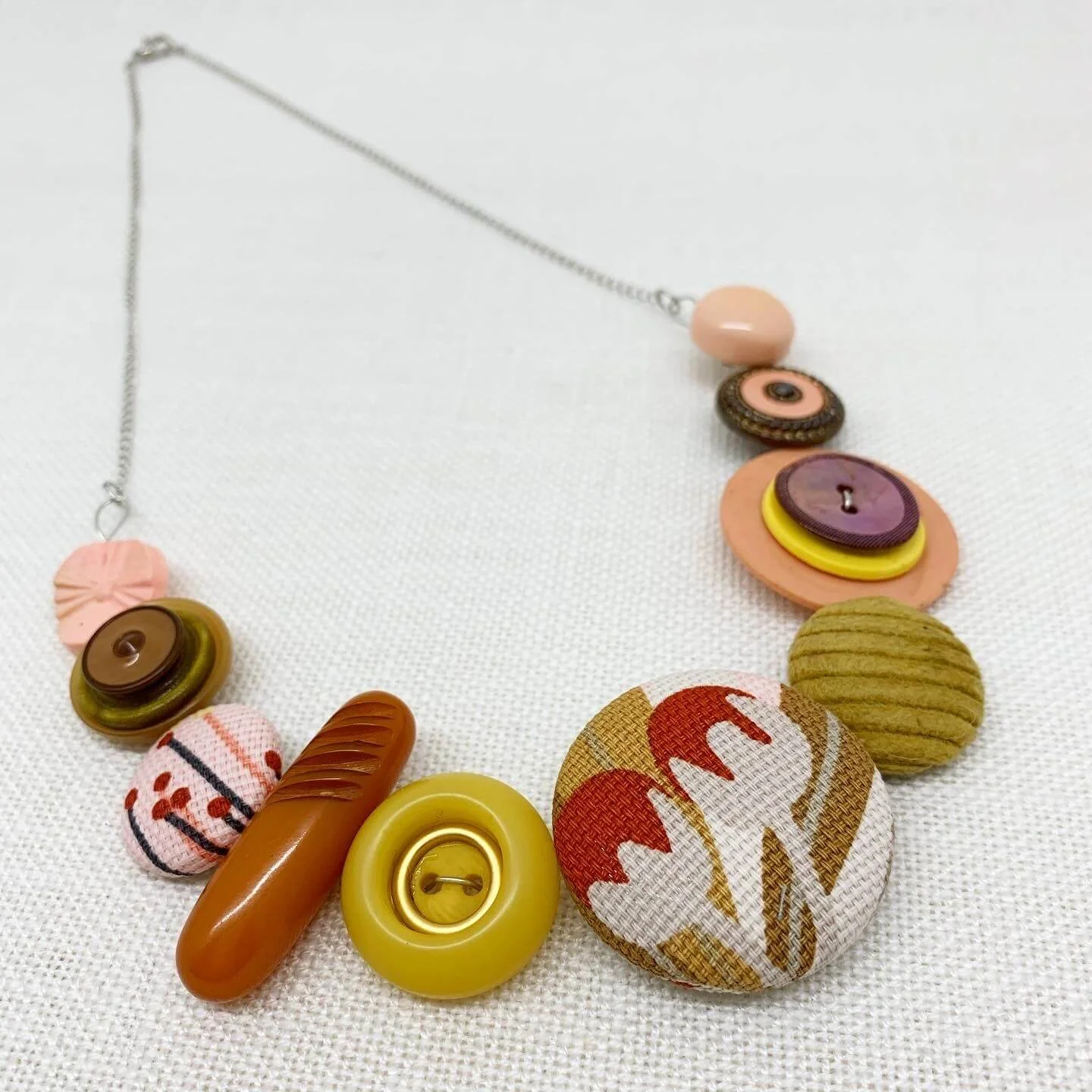 Button Neckpiece_12.3.JPG