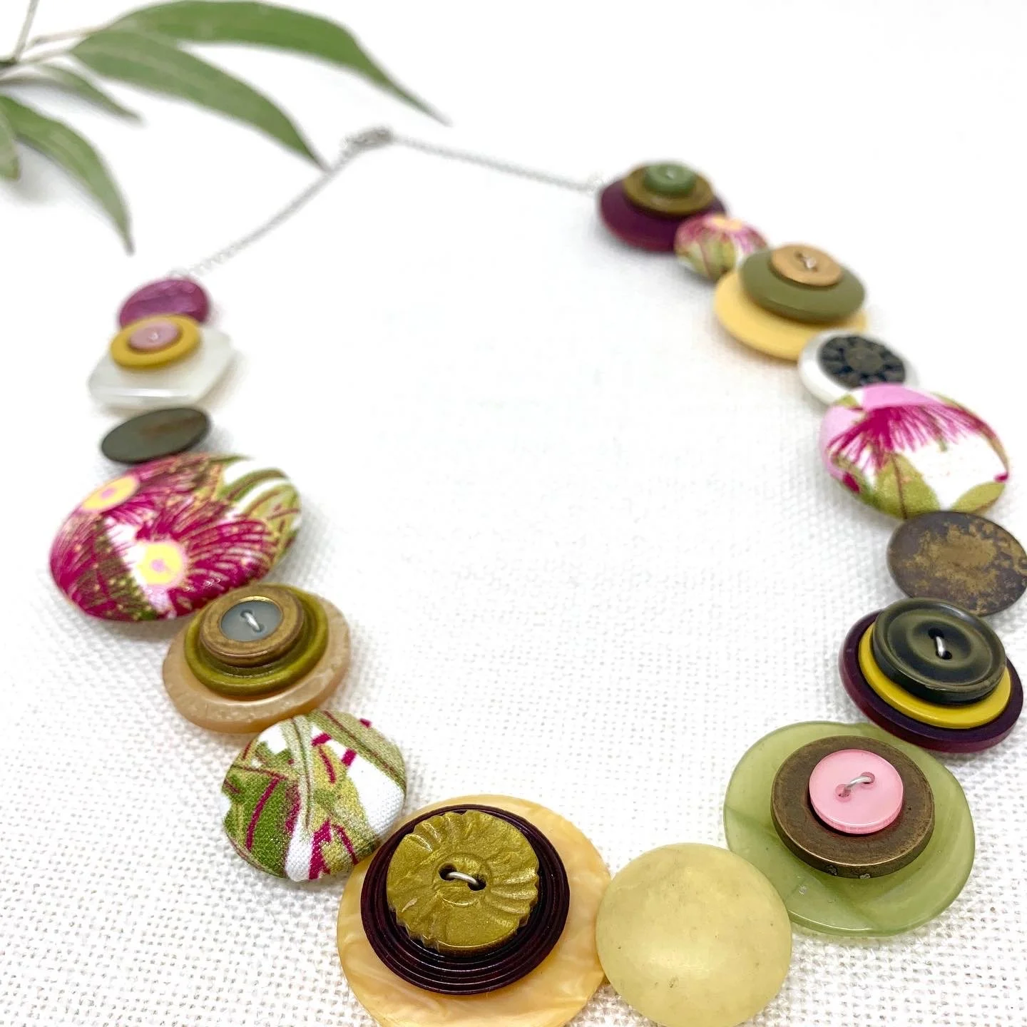 unbutton-handmade_neckpiece_single_2.2.JPG