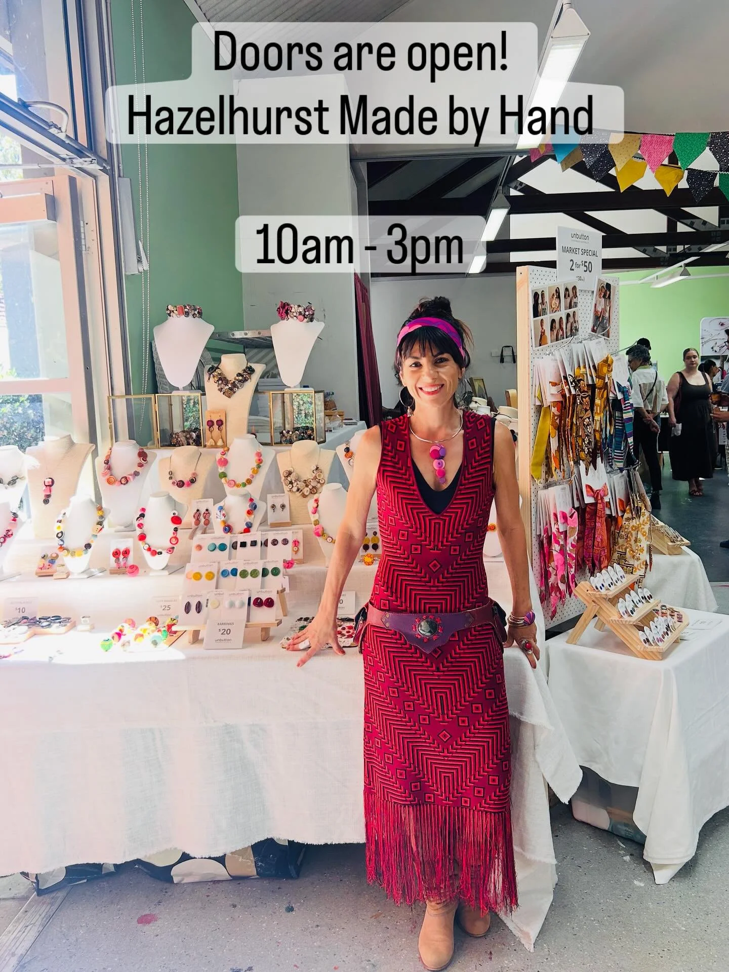 Doors are open, sun is shining 🌞 it&rsquo;s going to be a magic day ✨ I look forward to reconnecting with Unbutton friends  and meeting new lovers of handmade! 🫶🏼
&bull;
&bull;
&bull;
#handmadejewellery #sustainablejewellery #buttonjewellery #sust