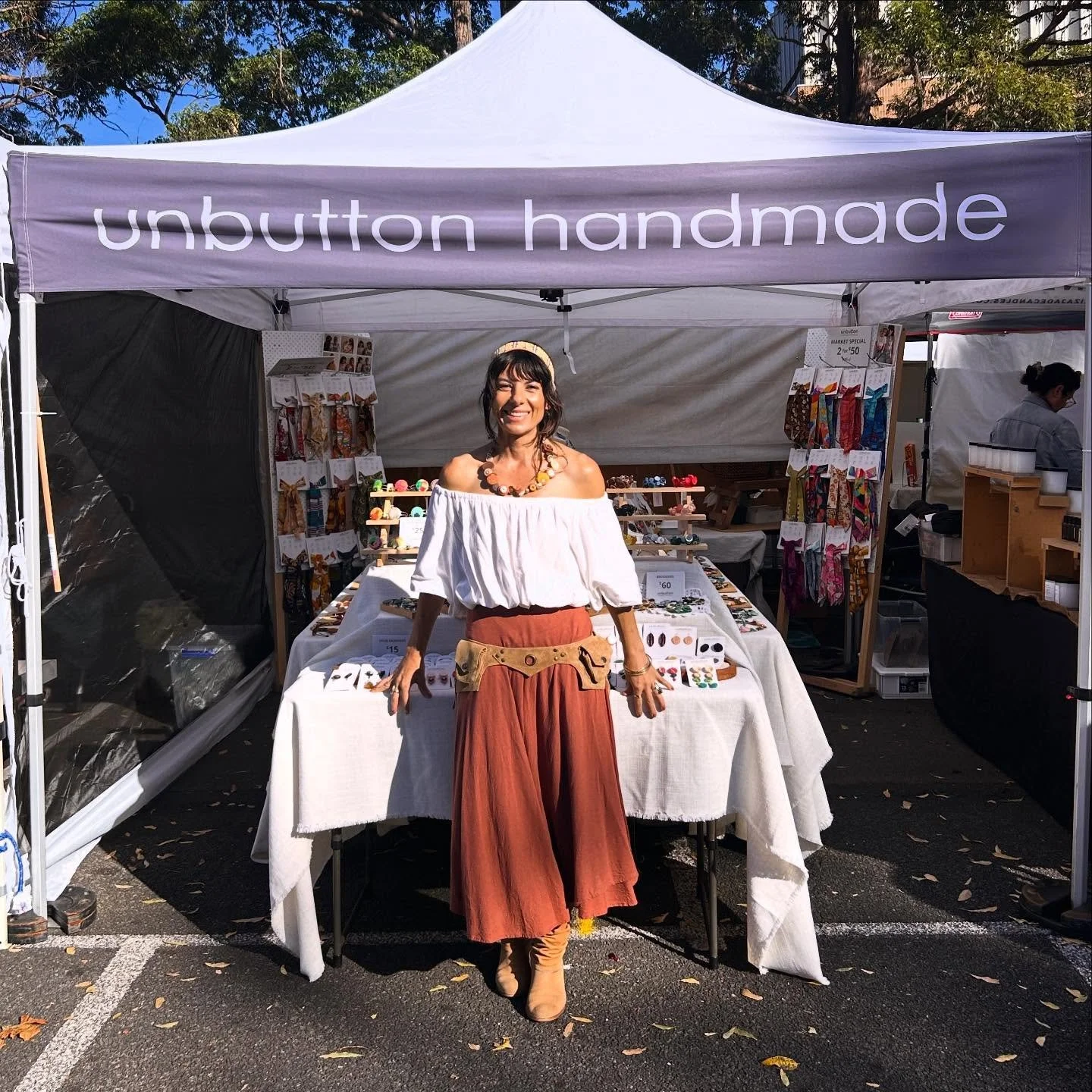 Unbutton today at Shire Farmers Market! 🌞 8am-1pm 🌻 Flora Street Sutherland. It&rsquo;s great to be back at this beautiful local market 🎪 
&bull;
&bull;
&bull;
#shoplocal #handmadejewellery #buttonjewellery #madebyhand #australianmadejewellery