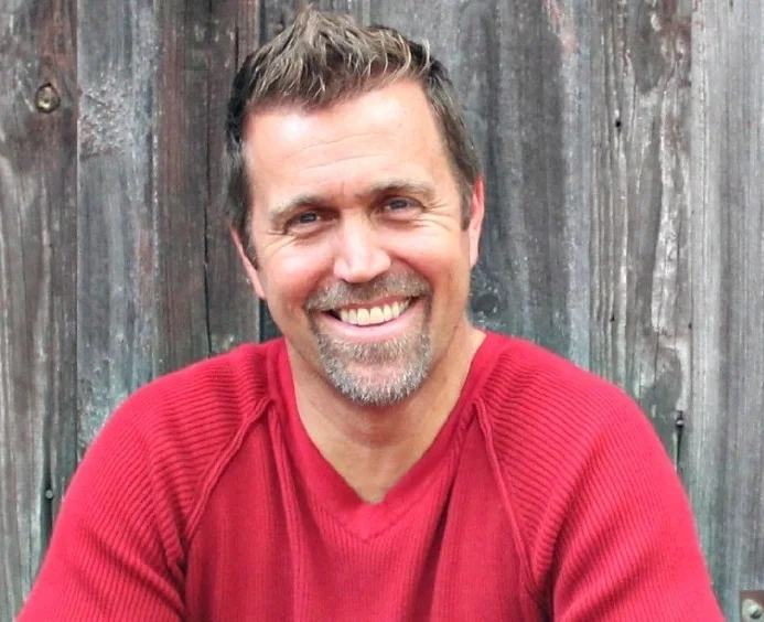 Anthony L. McDaniel After graduating from Lee University in 1987, and serving in several large churches in Atlanta, Baltimore, and Tampa Florida as a Minister of Music for 9 years, Anthony came to Largo, Florida to pastor a 4 year old church plant with 45 people in 1995. Today, the congregation has blossomed into a thriving and health community of believers with over 900 in attendance. Abundant Life Ministries hosts 4 services, including a Spanish and a Brazilian service. Anthony has a deep passion to raise up balanced spirit-filled disciples of Christ who have a ministry in the church and a mission in the world. He has ministered in over 22 countries of the world and served on several Church of God boards and committees. He was the president of the Largo Ministerial Association for 2 years, and launched the National Day of Prayer observance in Pinellas County at Bright House Field. You can watch him preach on Abundant Life’s weekly national TV program on Sundays on WCTN at 10:00a.m or listen to him on his local Radio Program on 101.1FM or 1110AM. As a musician, he has played on over 20 different recordings . Anthony is married to his partner in ministry, Kendra and has 3 beautiful daughters Alivia, Alexa and Abby.