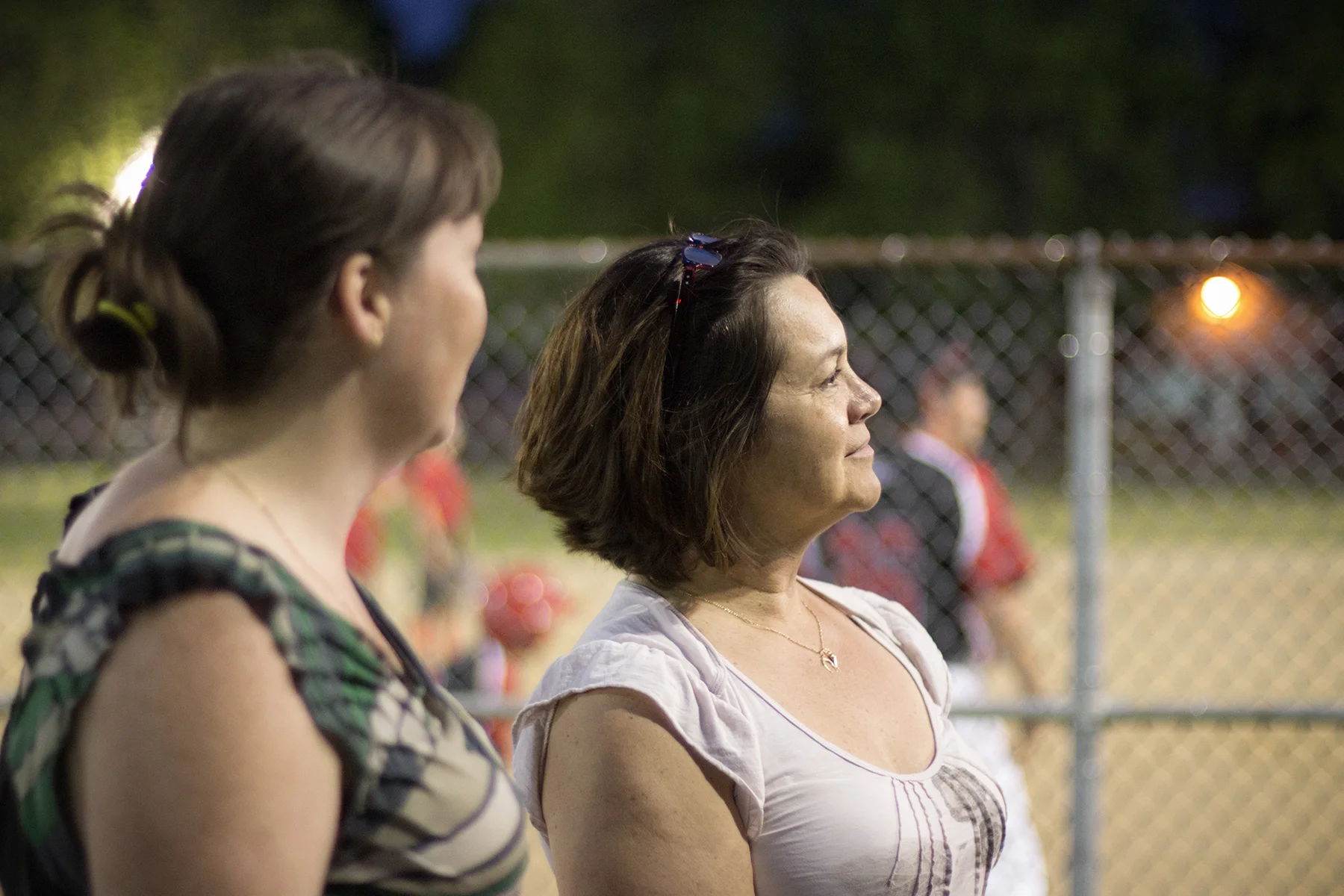 Manon et Lyne, tournoi de baseball moustique, Parc Charleroi