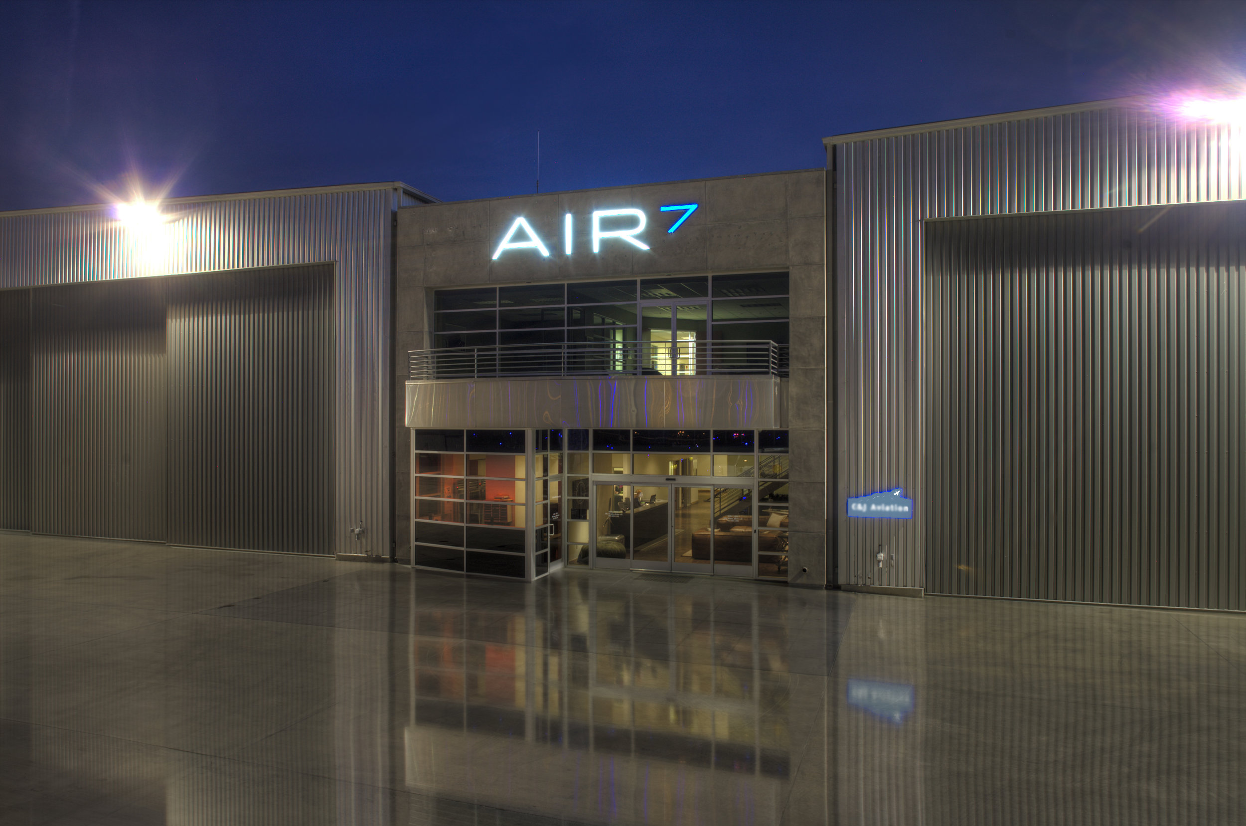 Air7Camarillo3.jpg