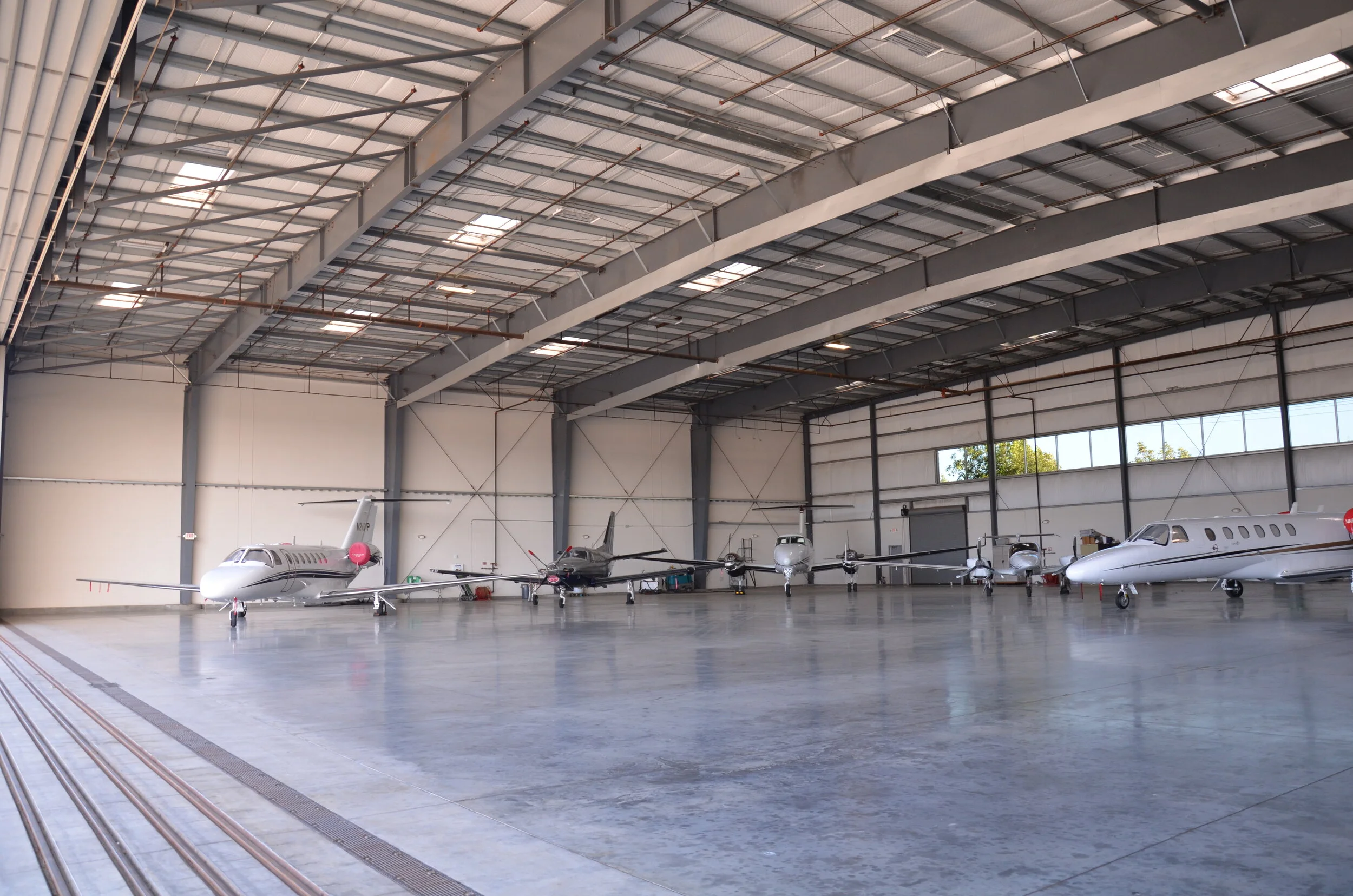 Hangar Film Production Facilities — Air 7
