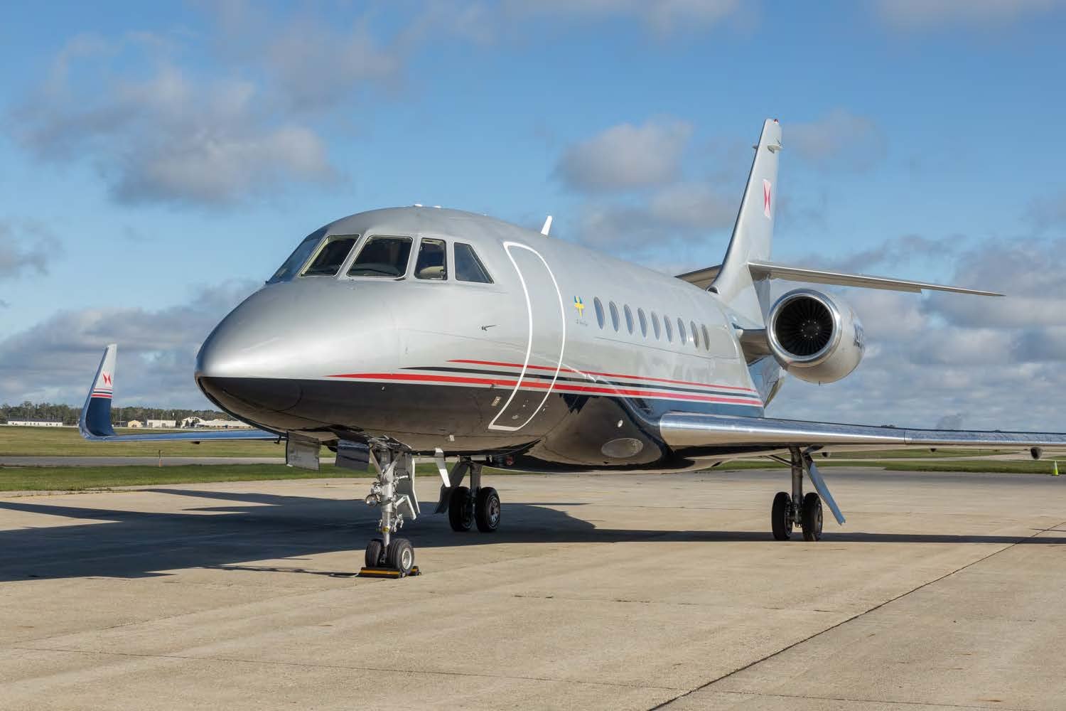 Falcon 2000 Sn 170 exterior and interior photos - compressed_Page_02.jpg