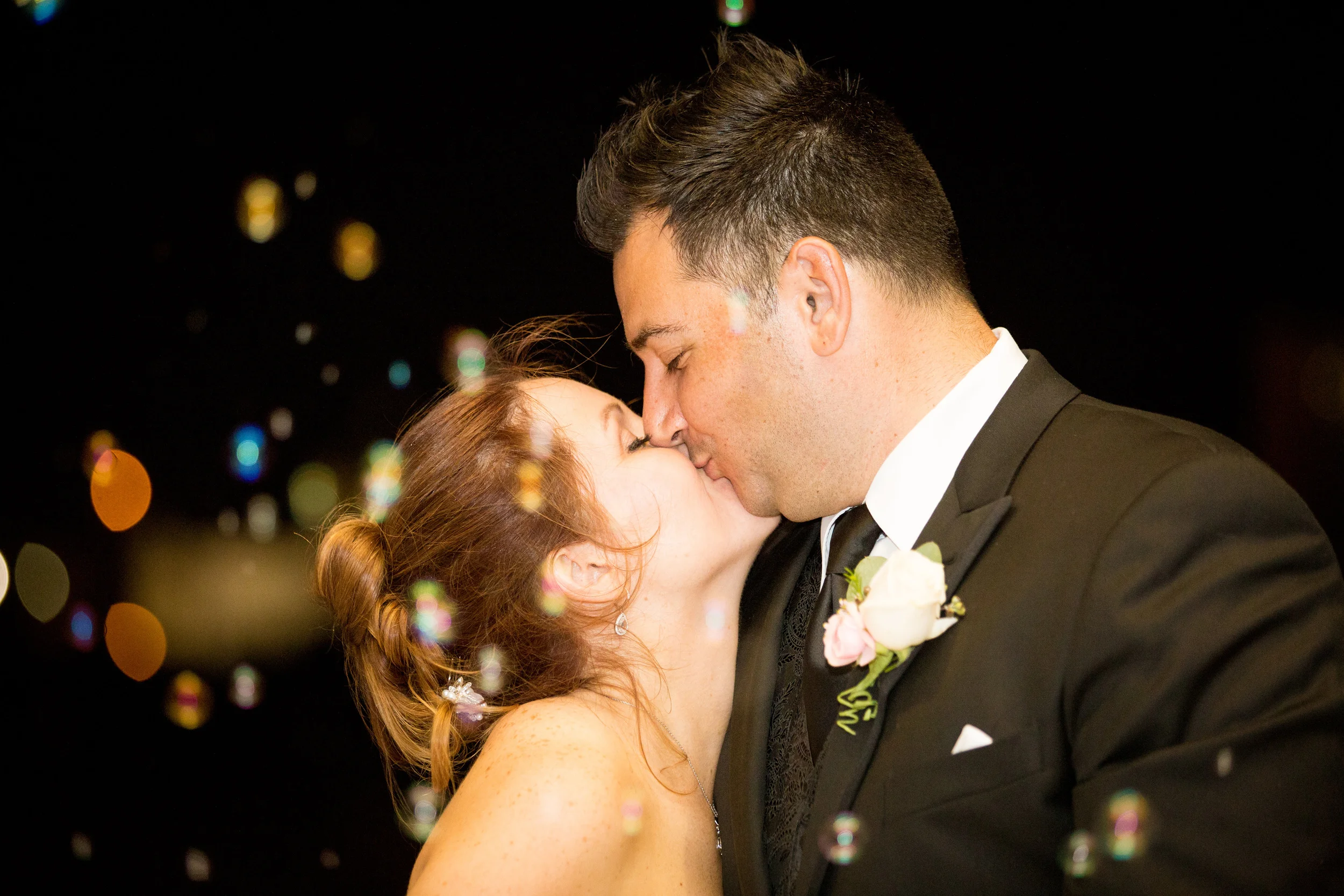 04-RECEPTION-08-BUBBLE_EXIT-1790.jpg