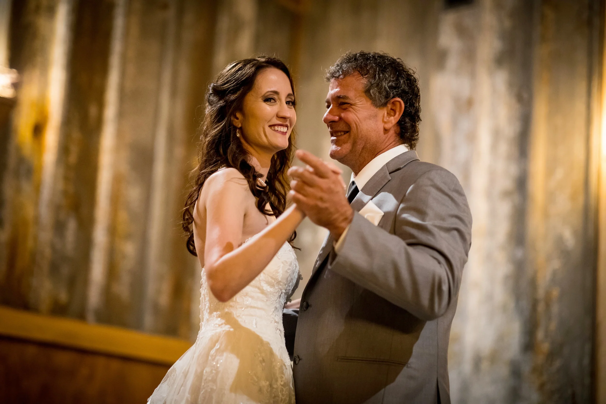 WED-ALYSSA-AND-DAVID-WAUGH-587re.jpg
